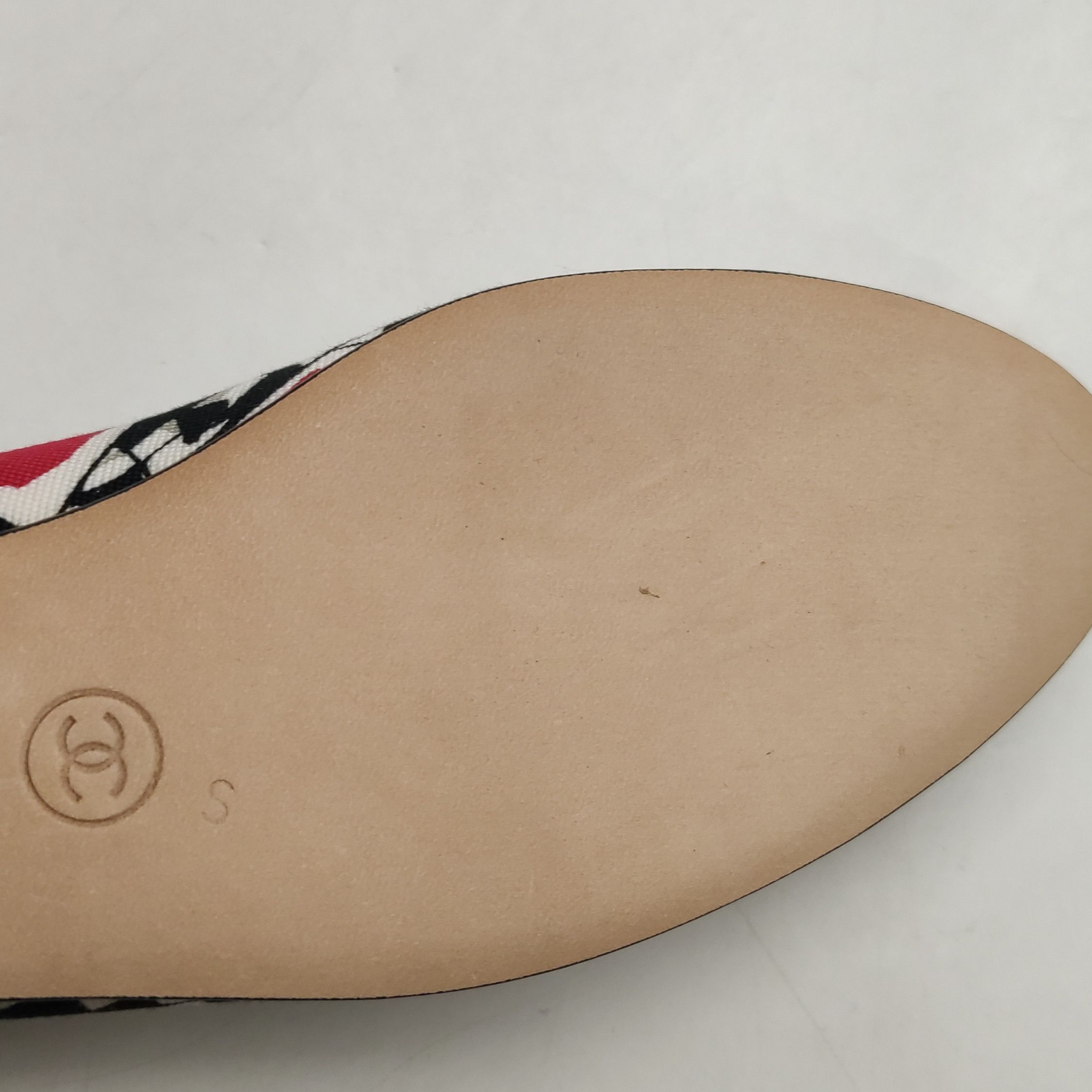 Chanel Chanel Women 7-5 Flats Size US 7.5 / IT 37.5 - 7 Thumbnail