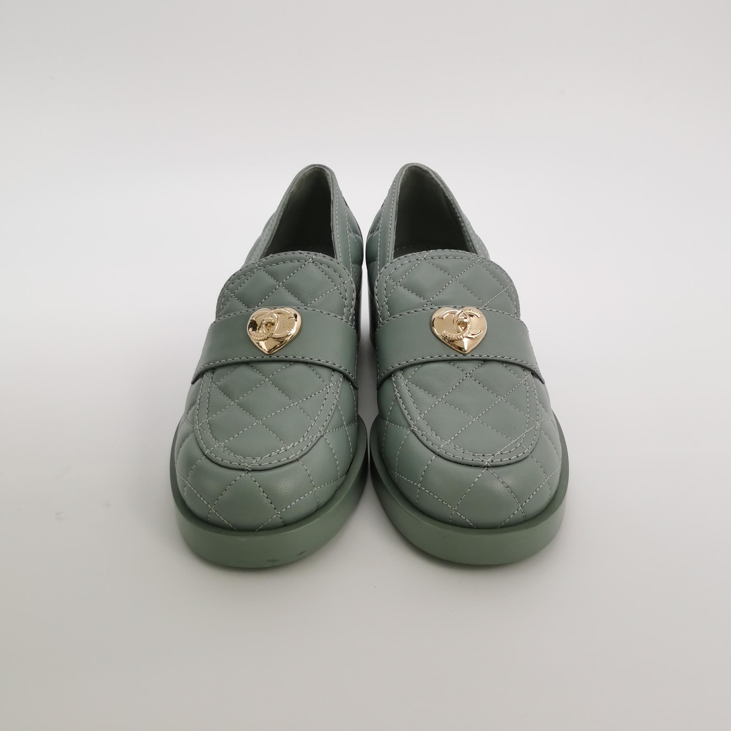 Chanel Chanel Women 7 Flats Size US 7 / IT 37 - 3 Thumbnail