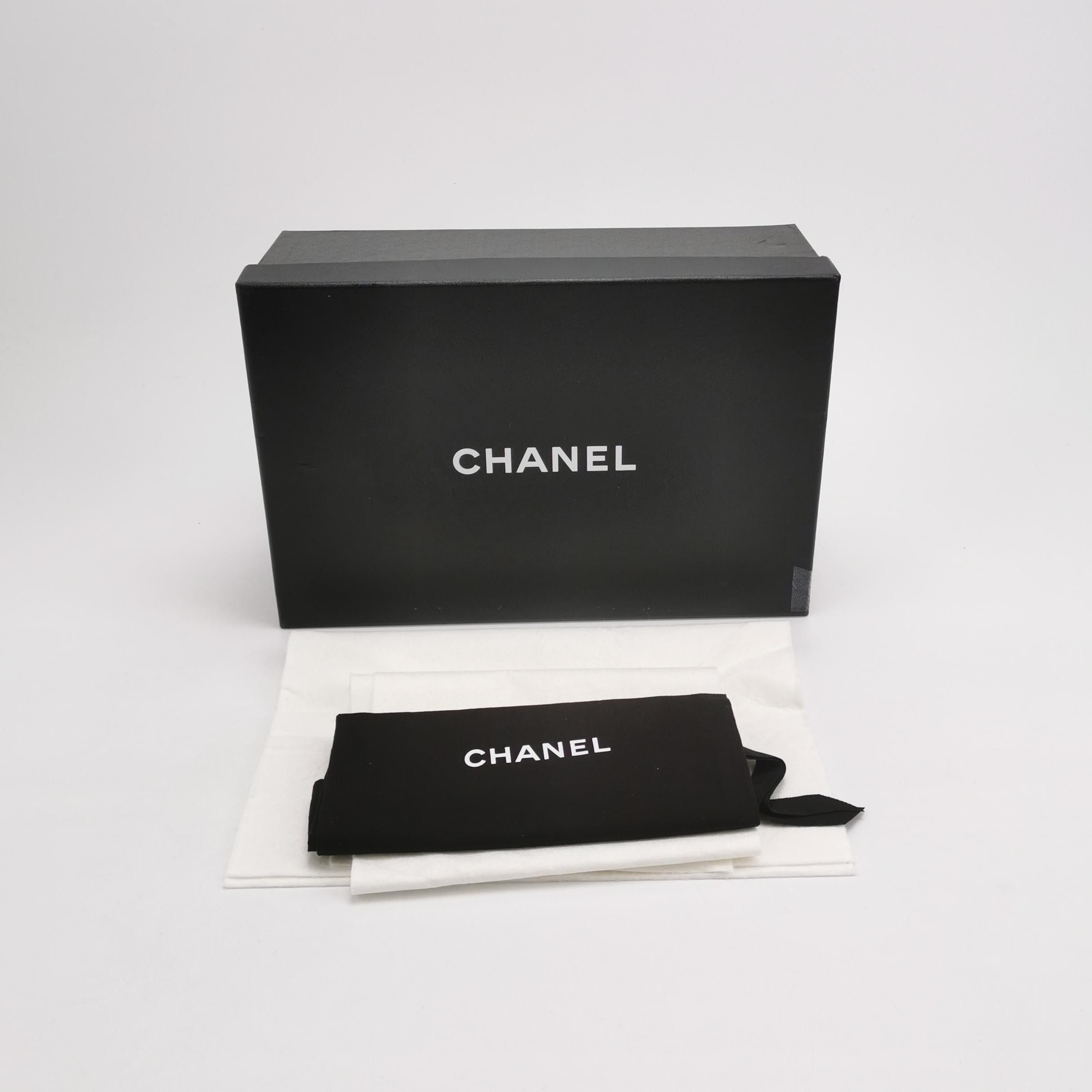 Chanel Chanel Women 7-5 Flats Size US 7.5 / IT 37.5 - 6 Thumbnail