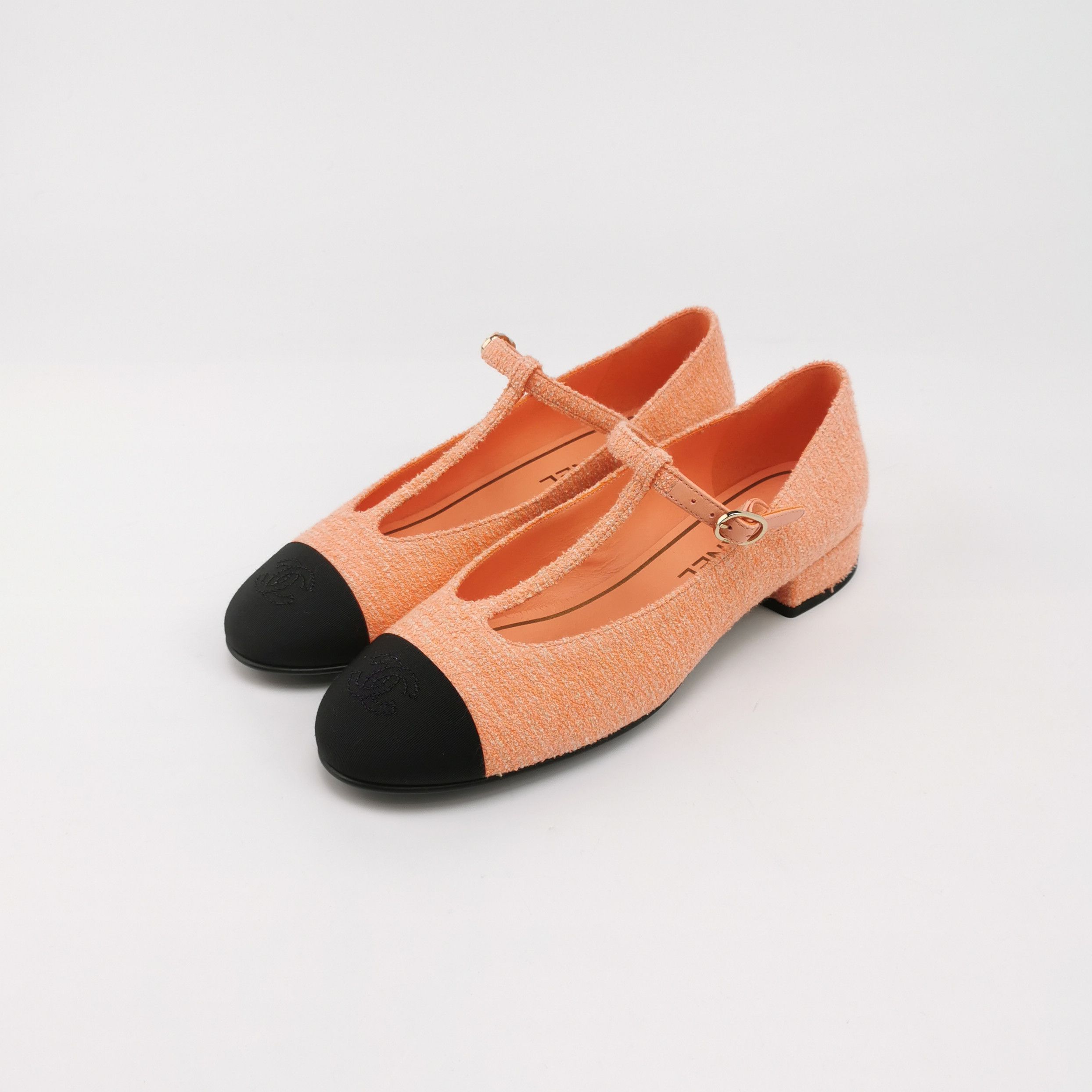 Chanel Chanel Women 8-5 Flats Size US 8.5 / IT 38.5 - 2 Thumbnail