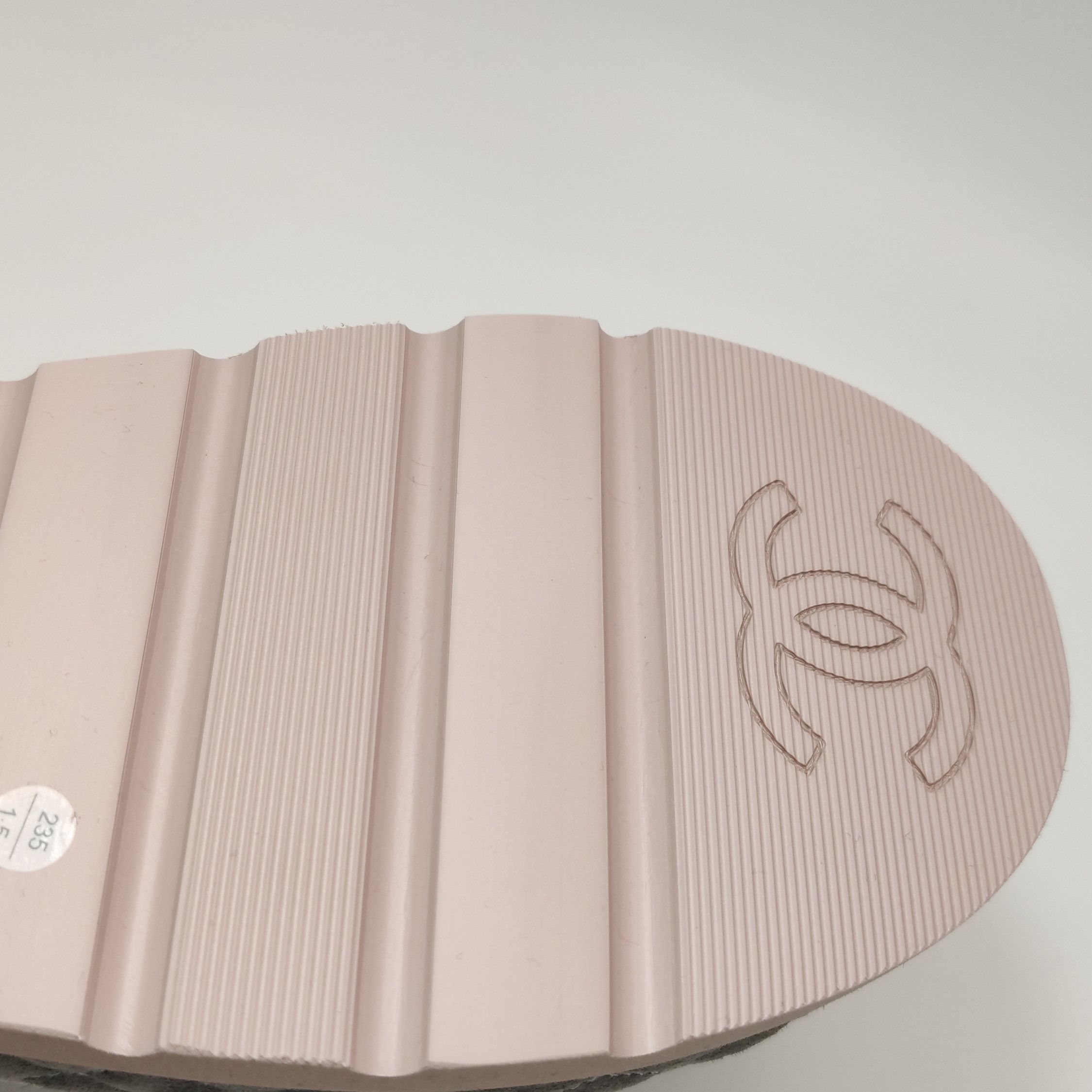 Chanel Chanel Women 7-5 Sandals Size US 7.5 / IT 37.5 - 7 Thumbnail