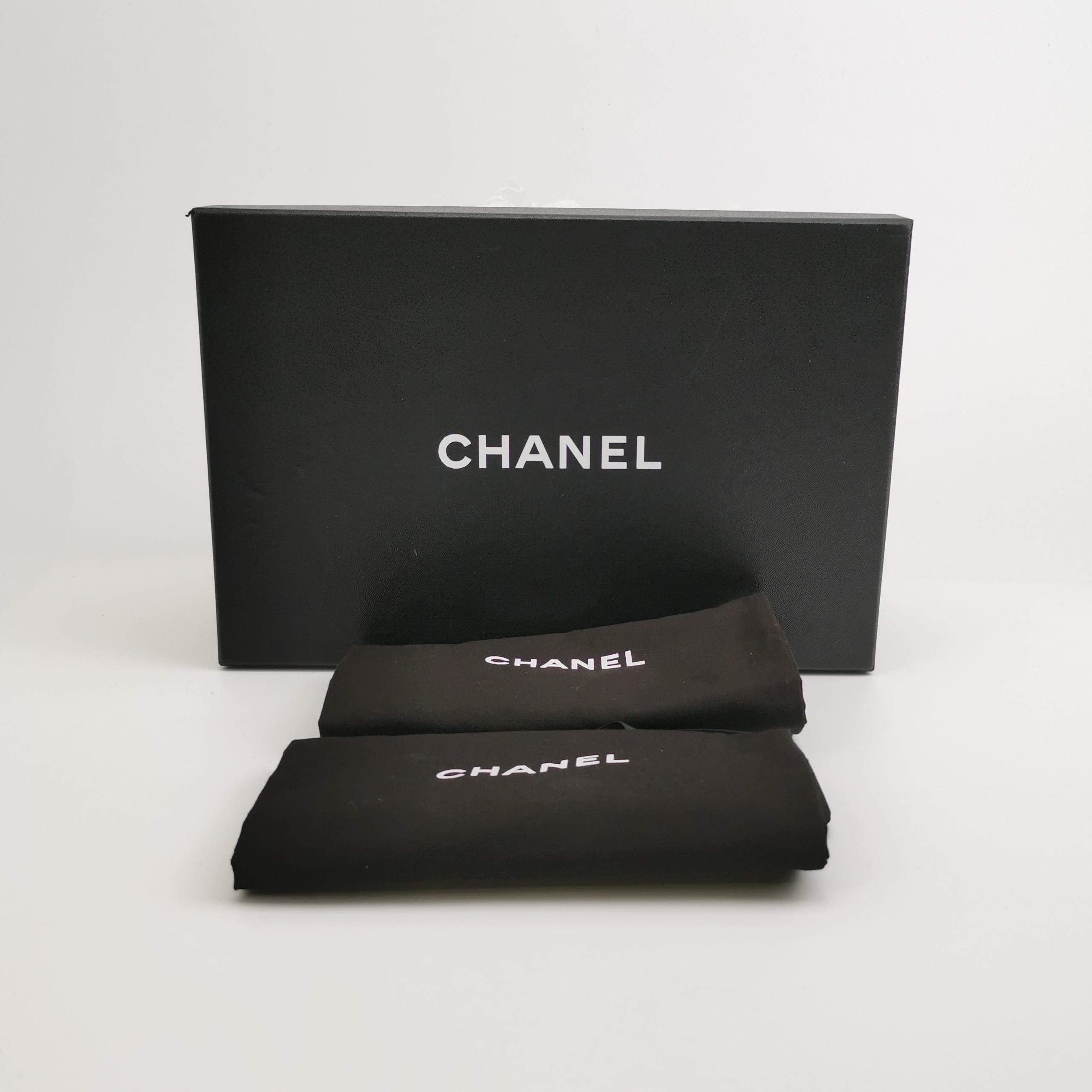 Chanel Chanel Women 7 Flats Size US 7 / IT 37 - 6 Thumbnail