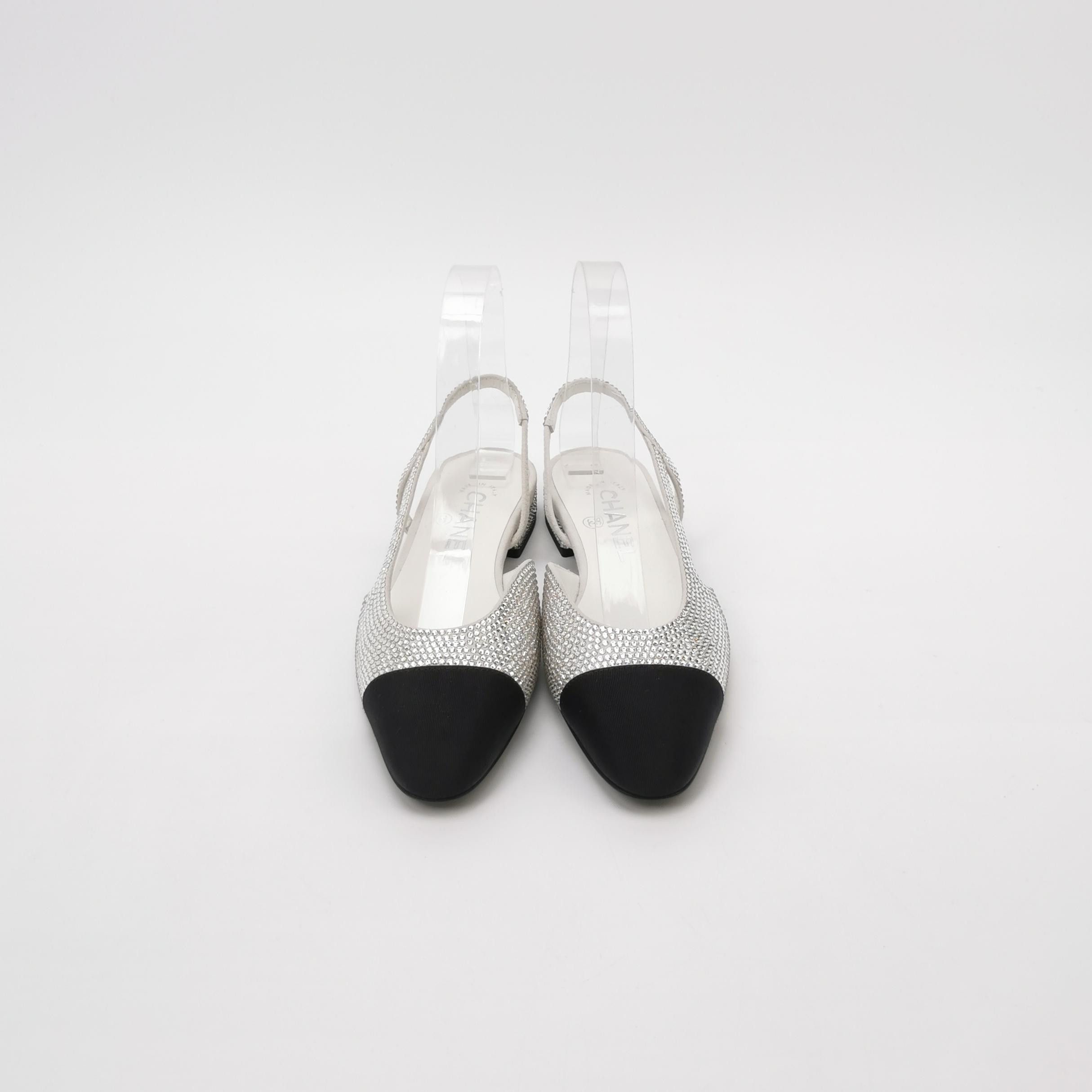 Chanel Chanel Women 5 Flats Size US 5 / IT 35 - 3 Thumbnail