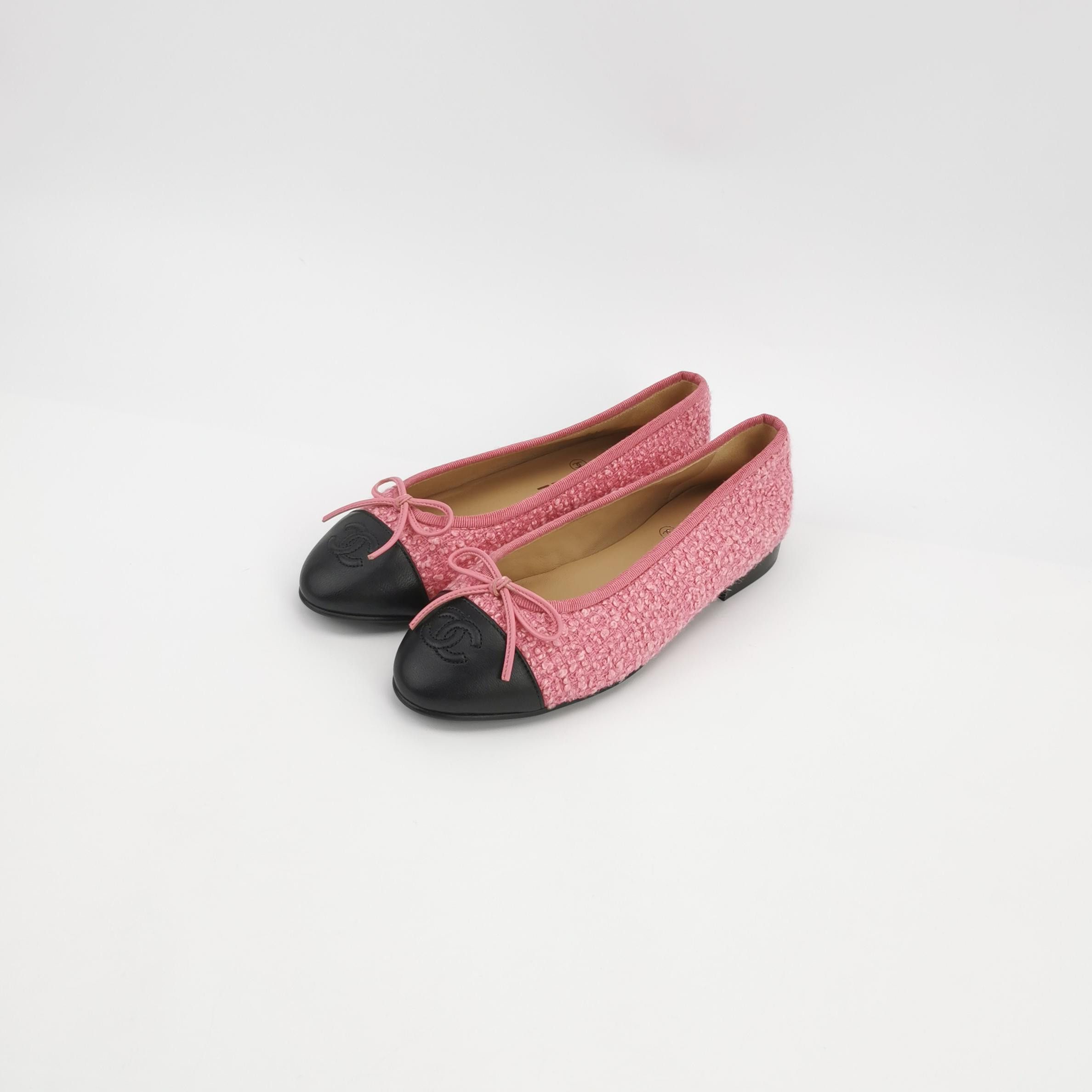 Chanel Chanel Women 5-5 Flats Size US 5.5 / IT 35.5 - 2 Thumbnail