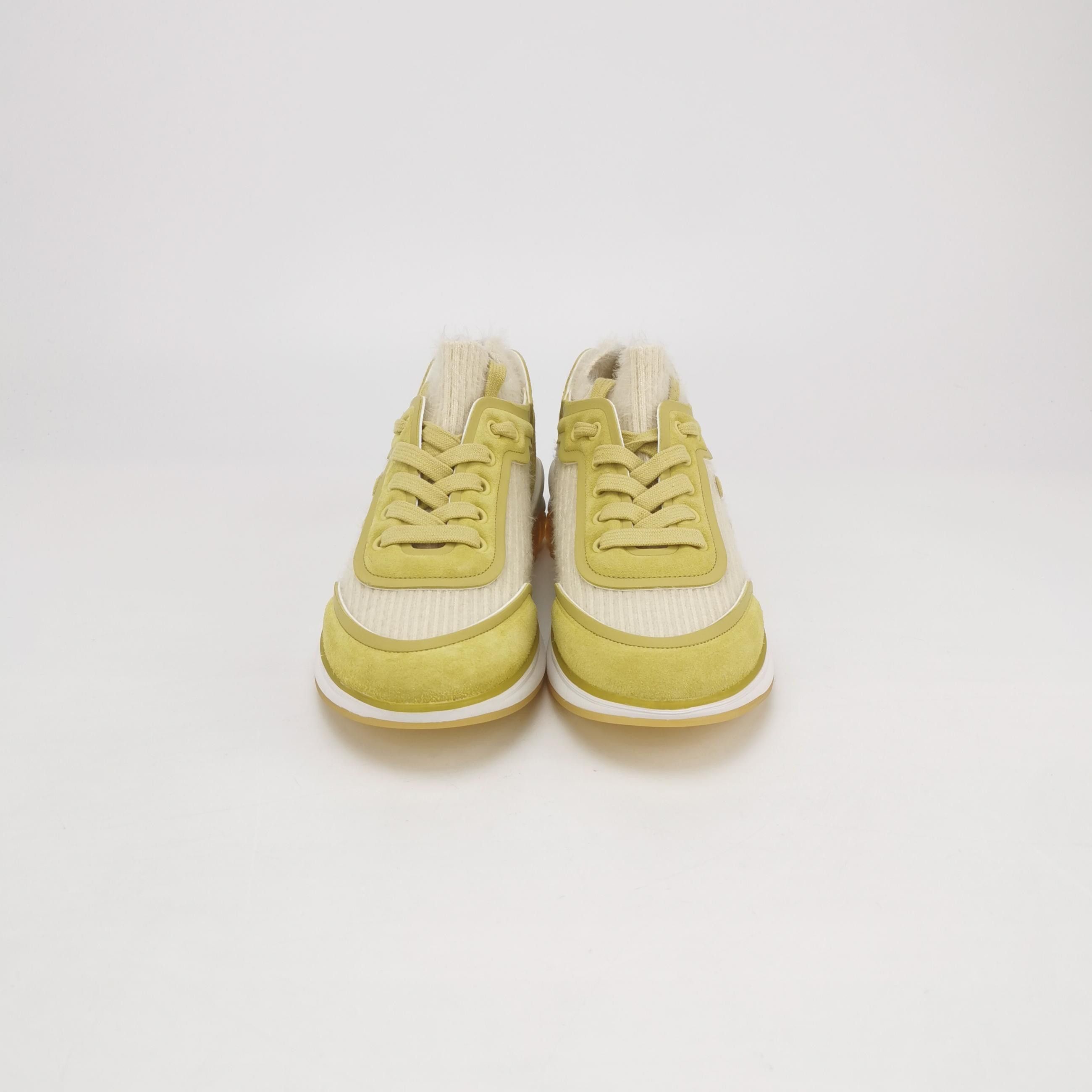 Chanel Chanel Women 6 Lowtop Sneakers Size US 6 / IT 36 - 3 Thumbnail