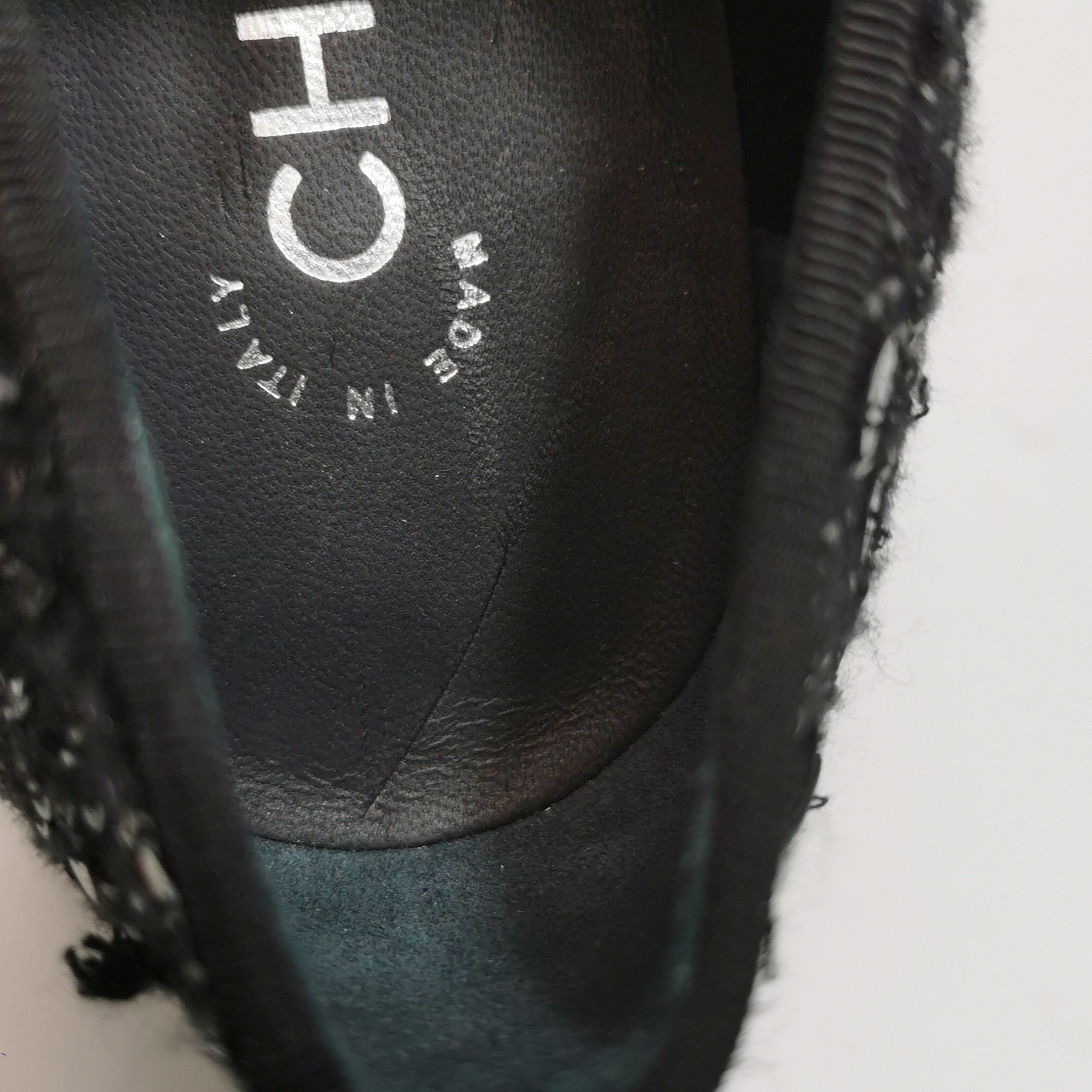 Chanel Chanel Women 6 Lowtop Sneakers Size US 6 / IT 36 - 11 Thumbnail