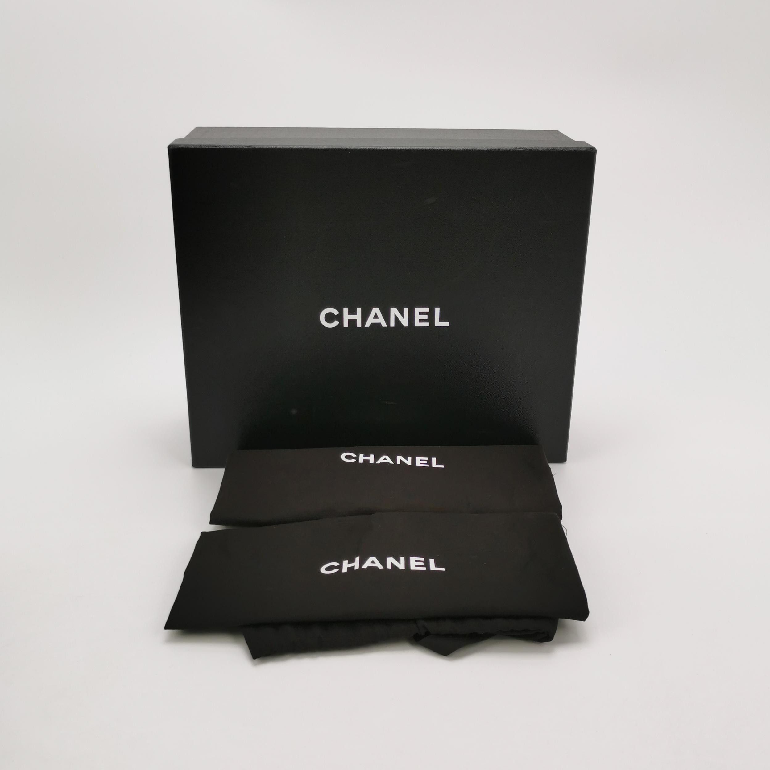 Chanel Chanel Women 7-5 Flats Size US 7.5 / IT 37.5 - 7 Thumbnail