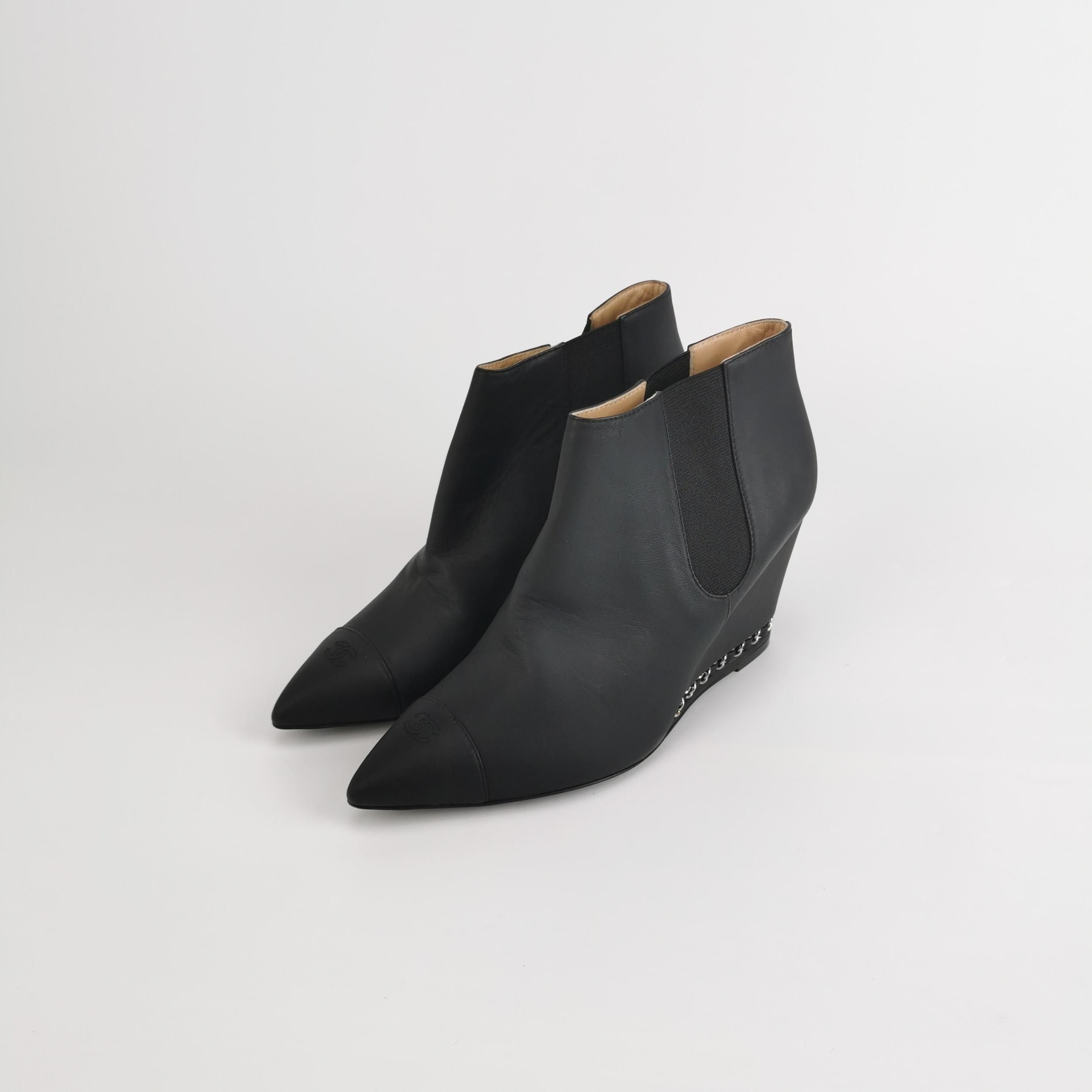 Chanel Chanel Women 8 Boots Size US 8 / IT 38 - 2 Thumbnail