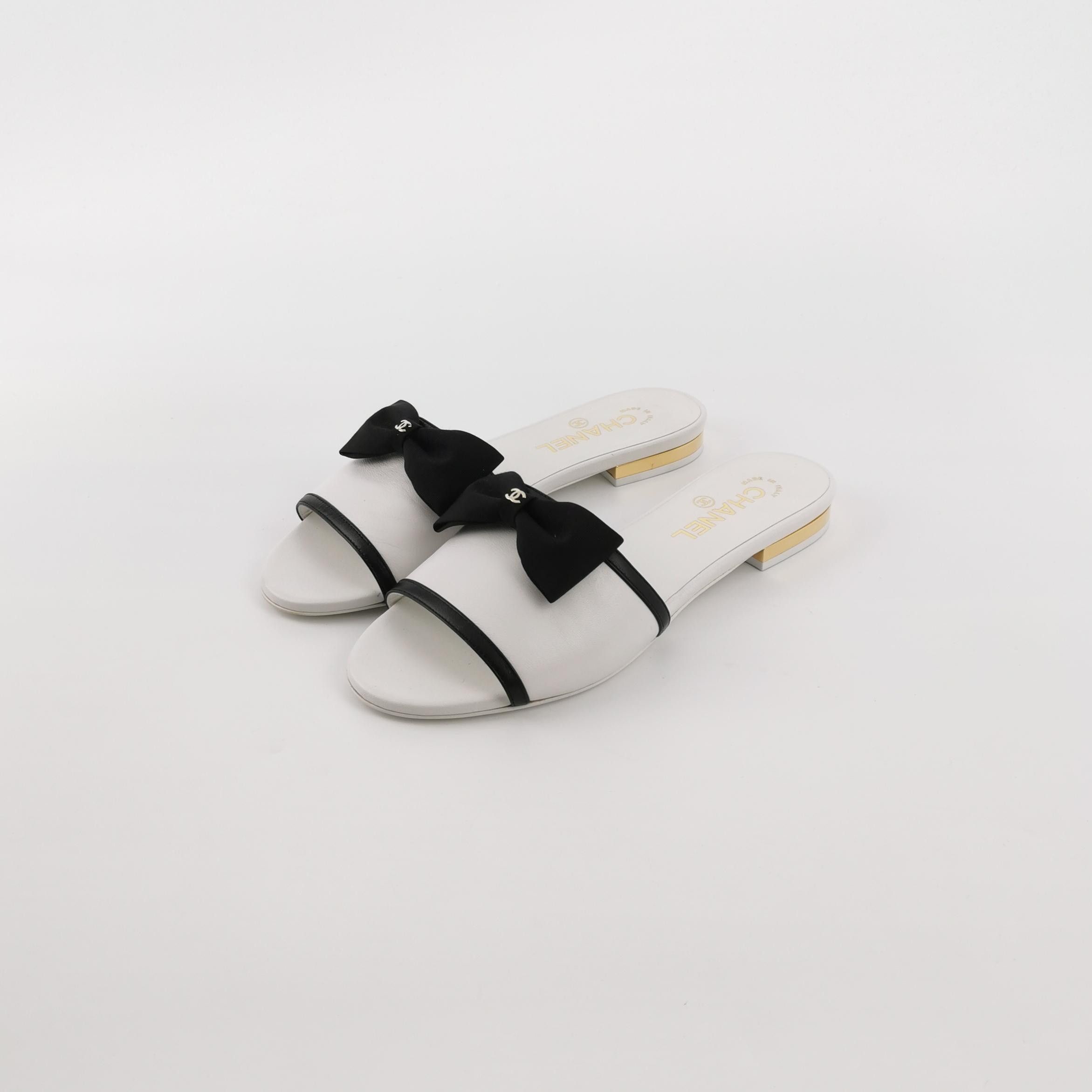 Chanel Chanel Women 8 Sandals Size US 8 / IT 38 - 2 Thumbnail