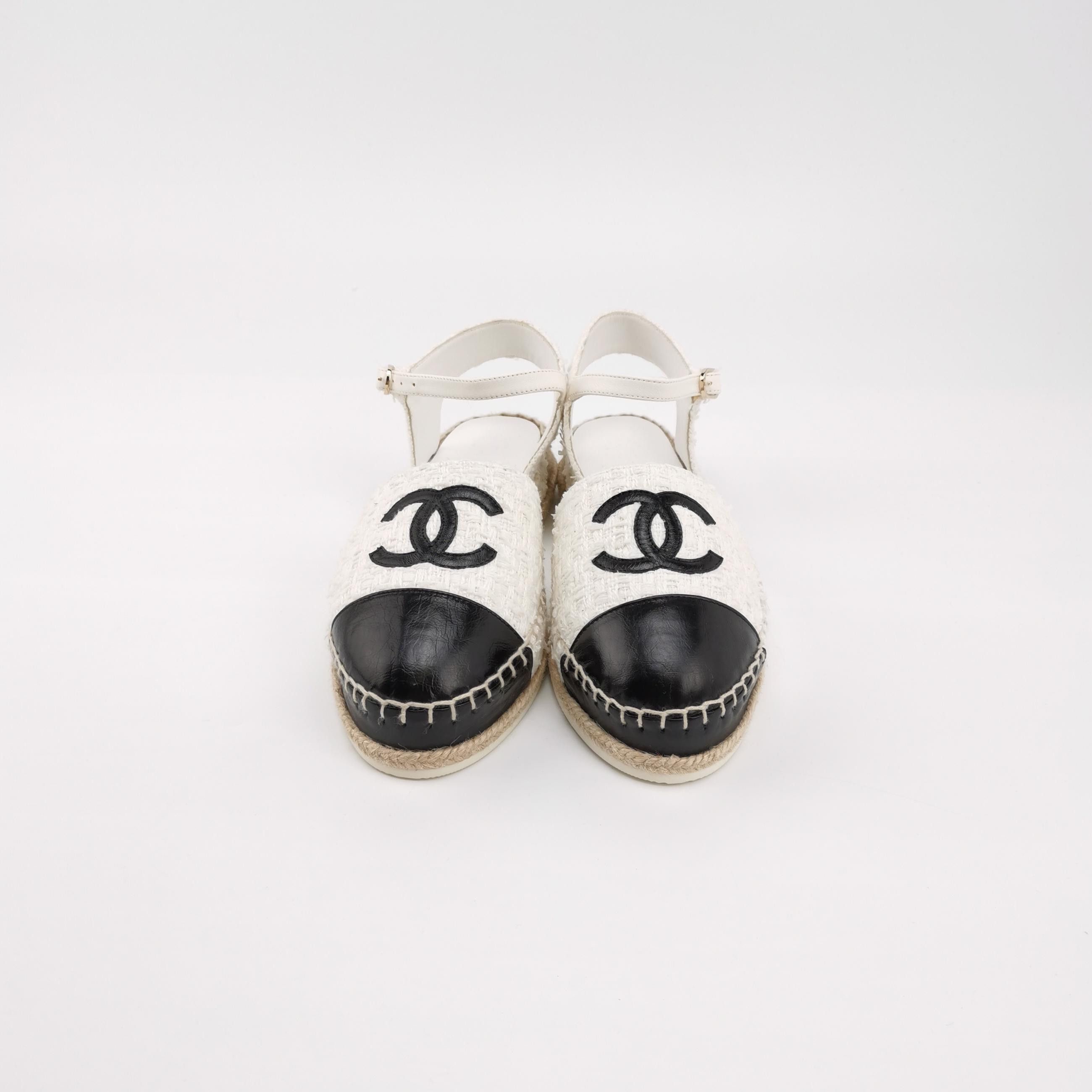 Chanel Chanel Women 7 Flats Size US 7 / IT 37 - 3 Thumbnail