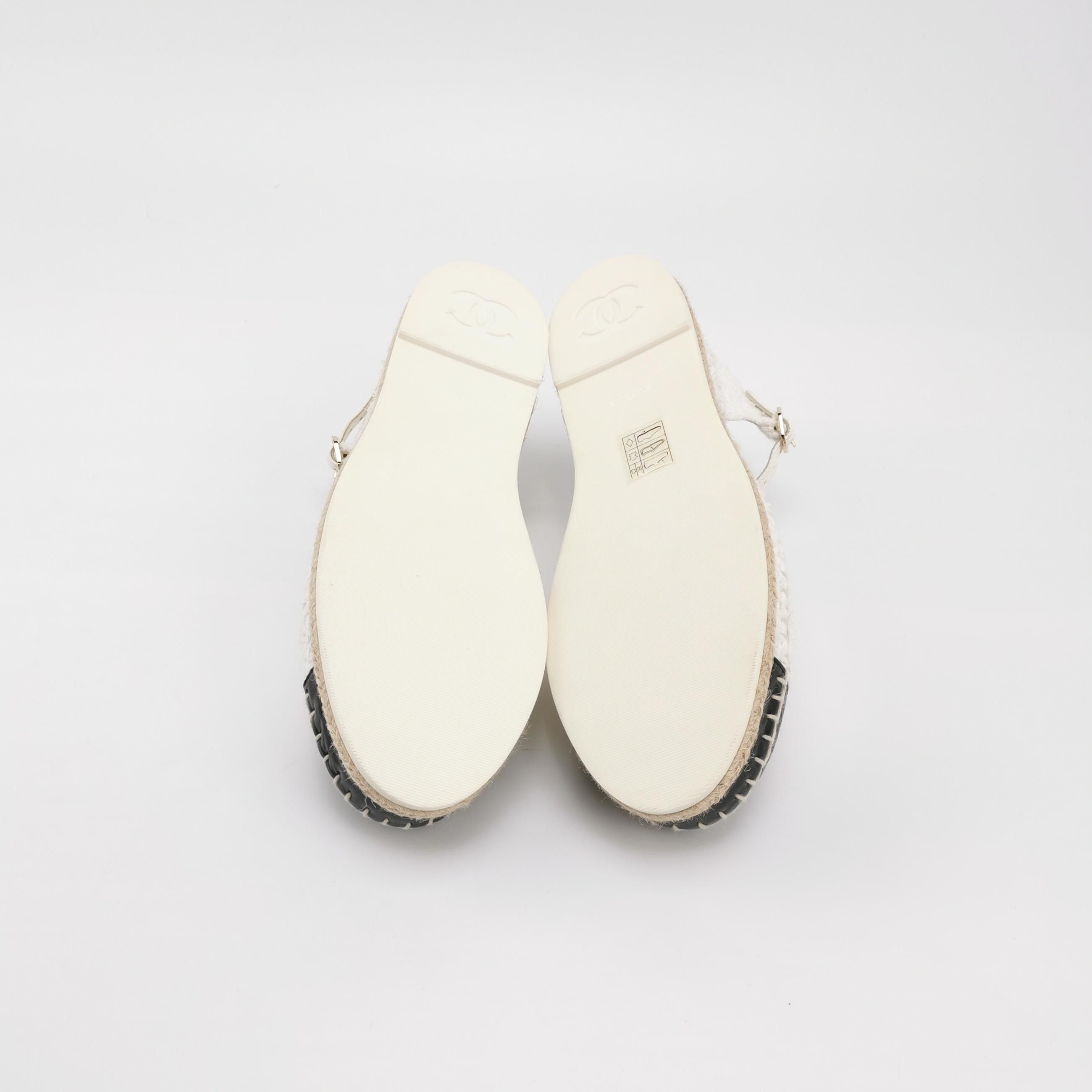 Chanel Chanel Women 7 Flats Size US 7 / IT 37 - 5 Thumbnail
