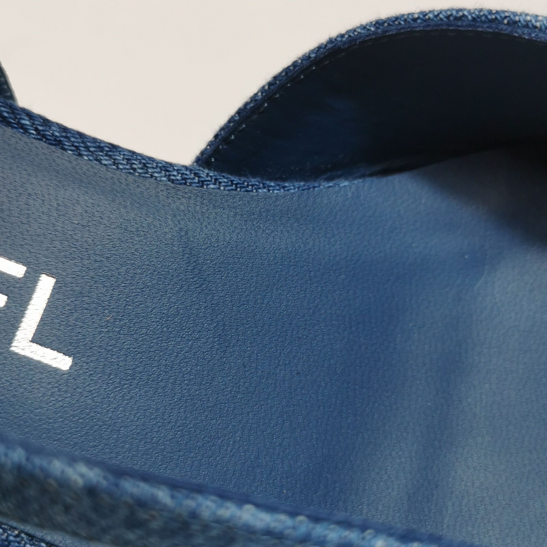Chanel Chanel Women 5-5 Flats Size US 5.5 / IT 35.5 - 9 Thumbnail
