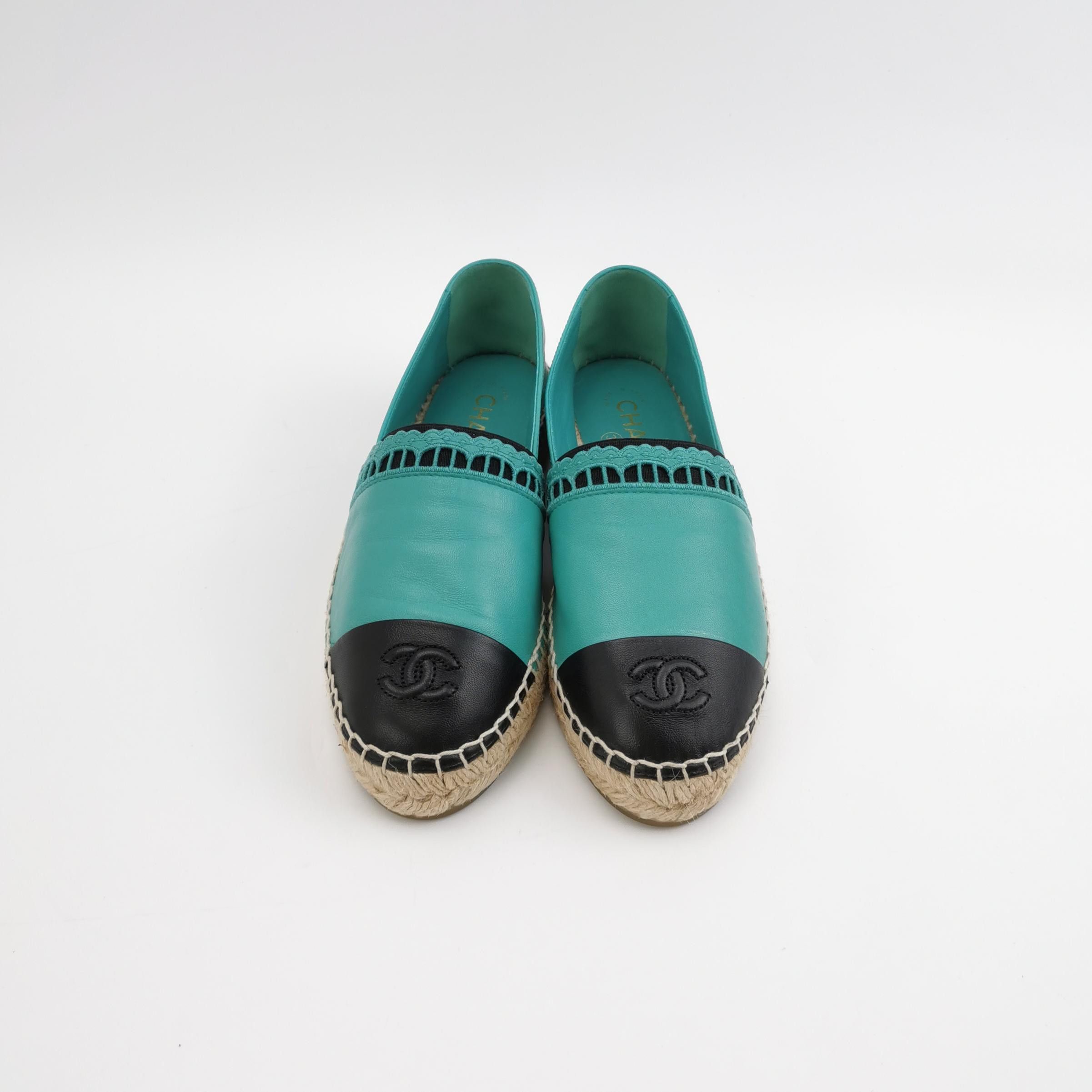 Chanel Chanel Women 8 Flats Size US 8 / IT 38 - 3 Thumbnail