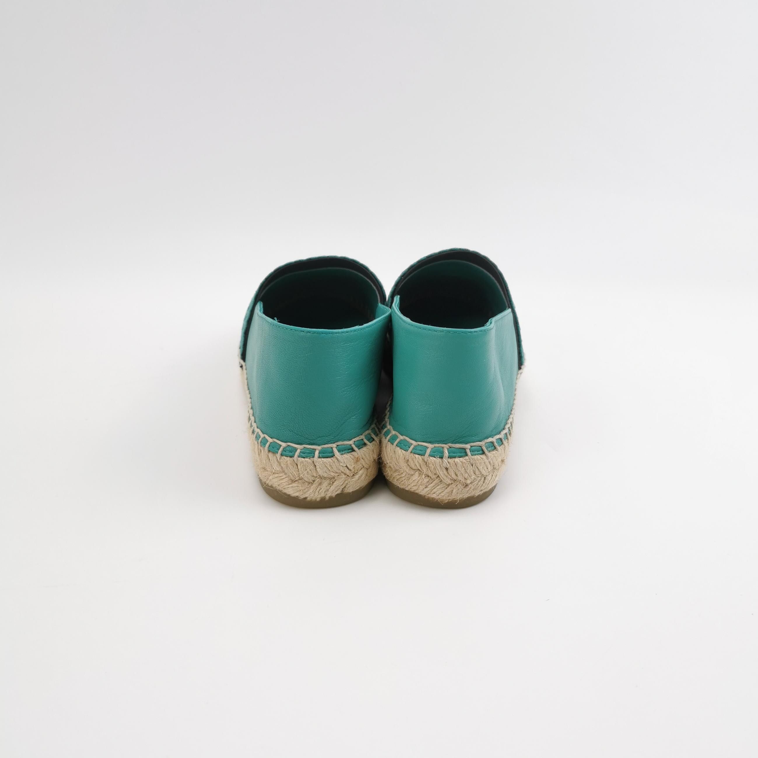 Chanel Chanel Women 8 Flats Size US 8 / IT 38 - 4 Thumbnail