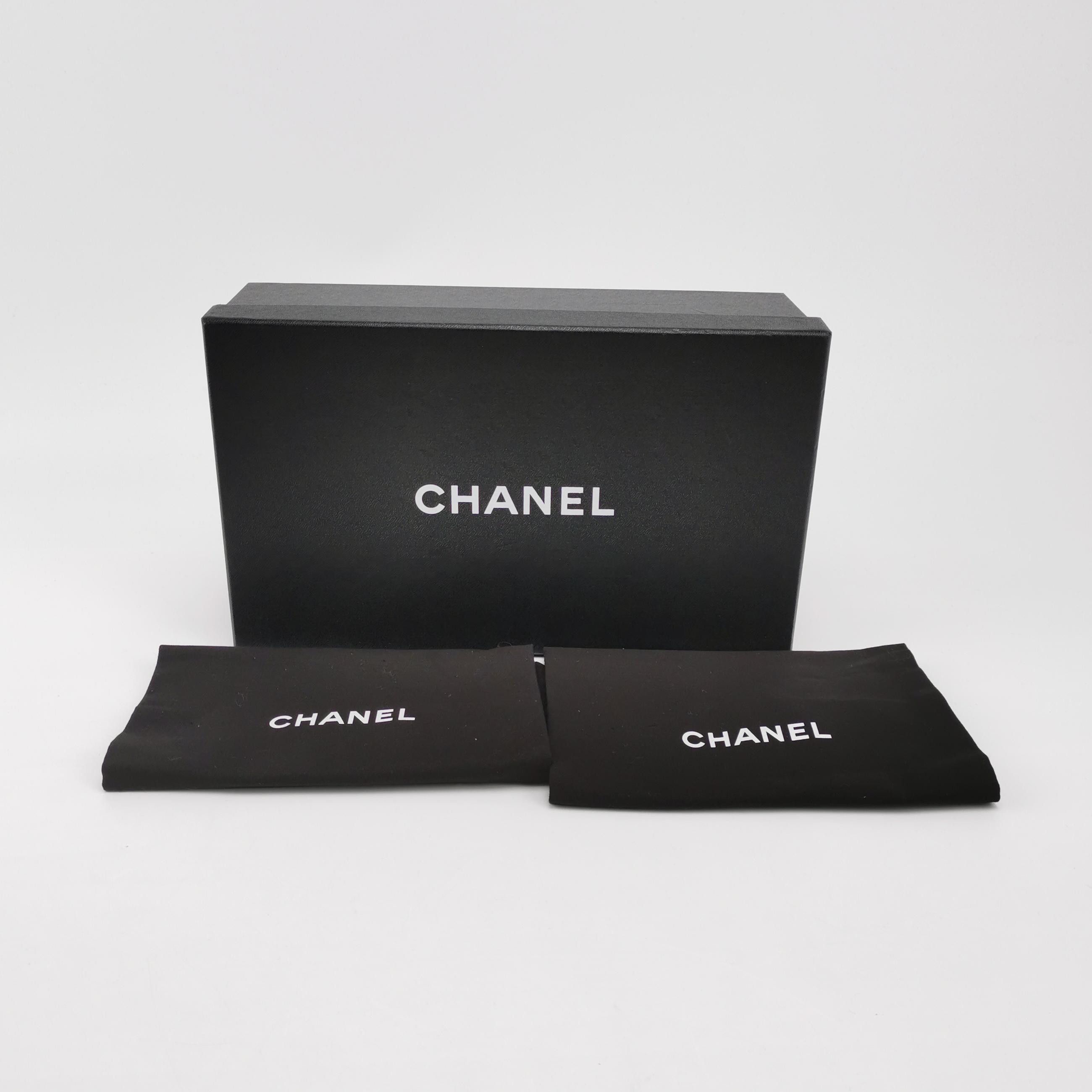 Chanel Chanel Women 5 Flats Size US 5 / IT 35 - 6 Thumbnail