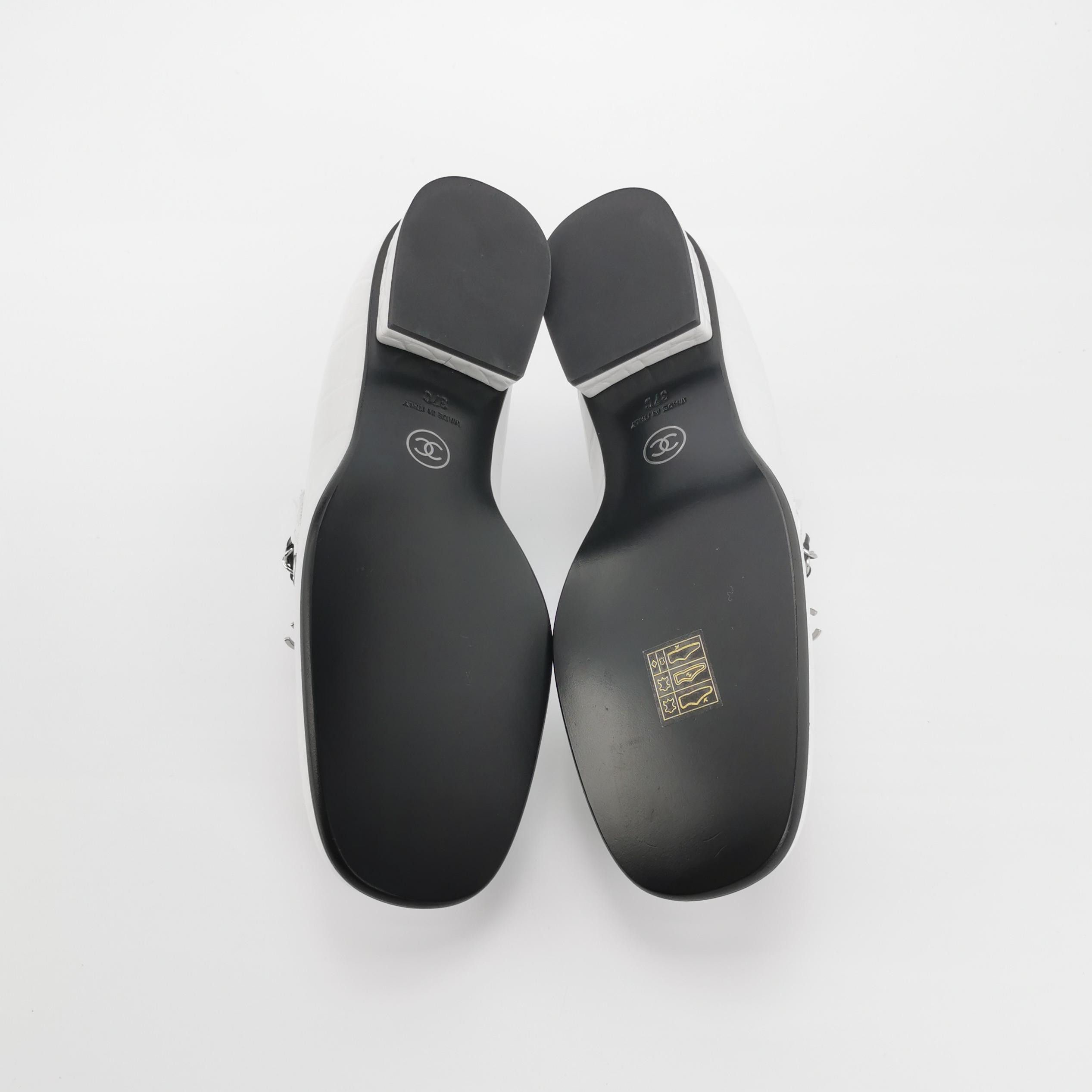 Chanel Chanel Women 7 Flats Size US 7 / IT 37 - 5 Thumbnail