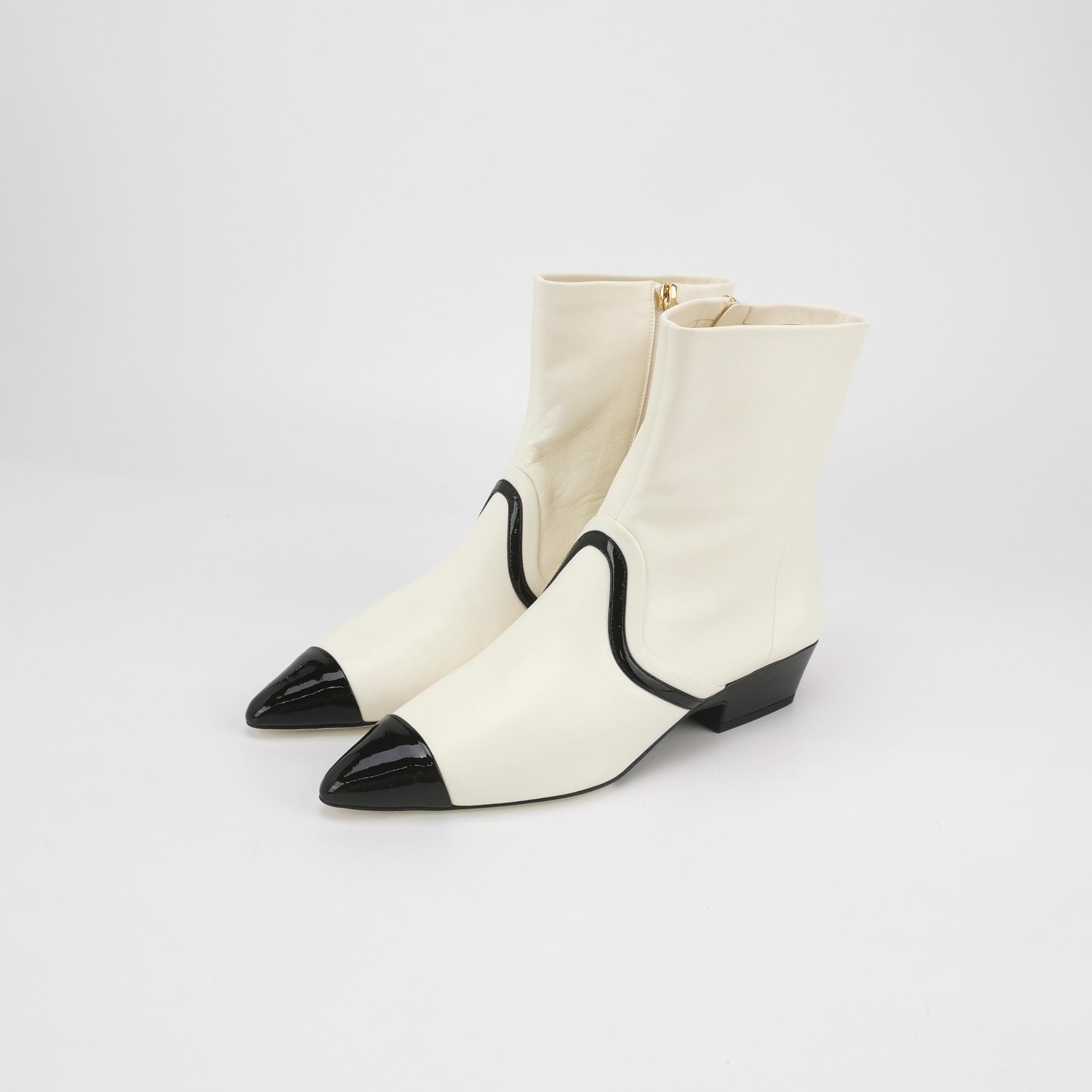 Chanel Chanel Women 8 Boots Size US 8 / IT 38 - 2 Thumbnail