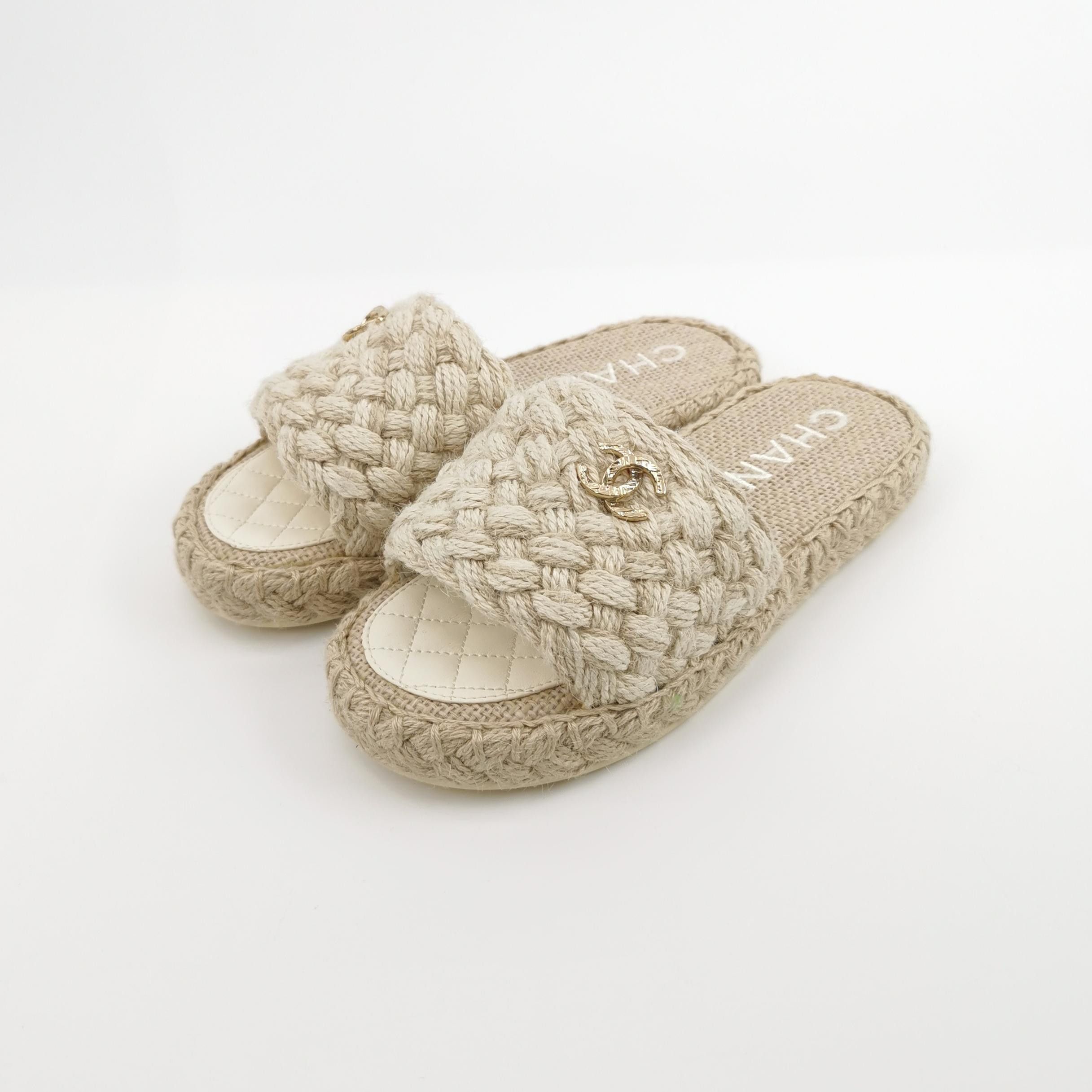 Chanel Chanel Women 6 Sandals Size US 6 / IT 36 - 2 Thumbnail
