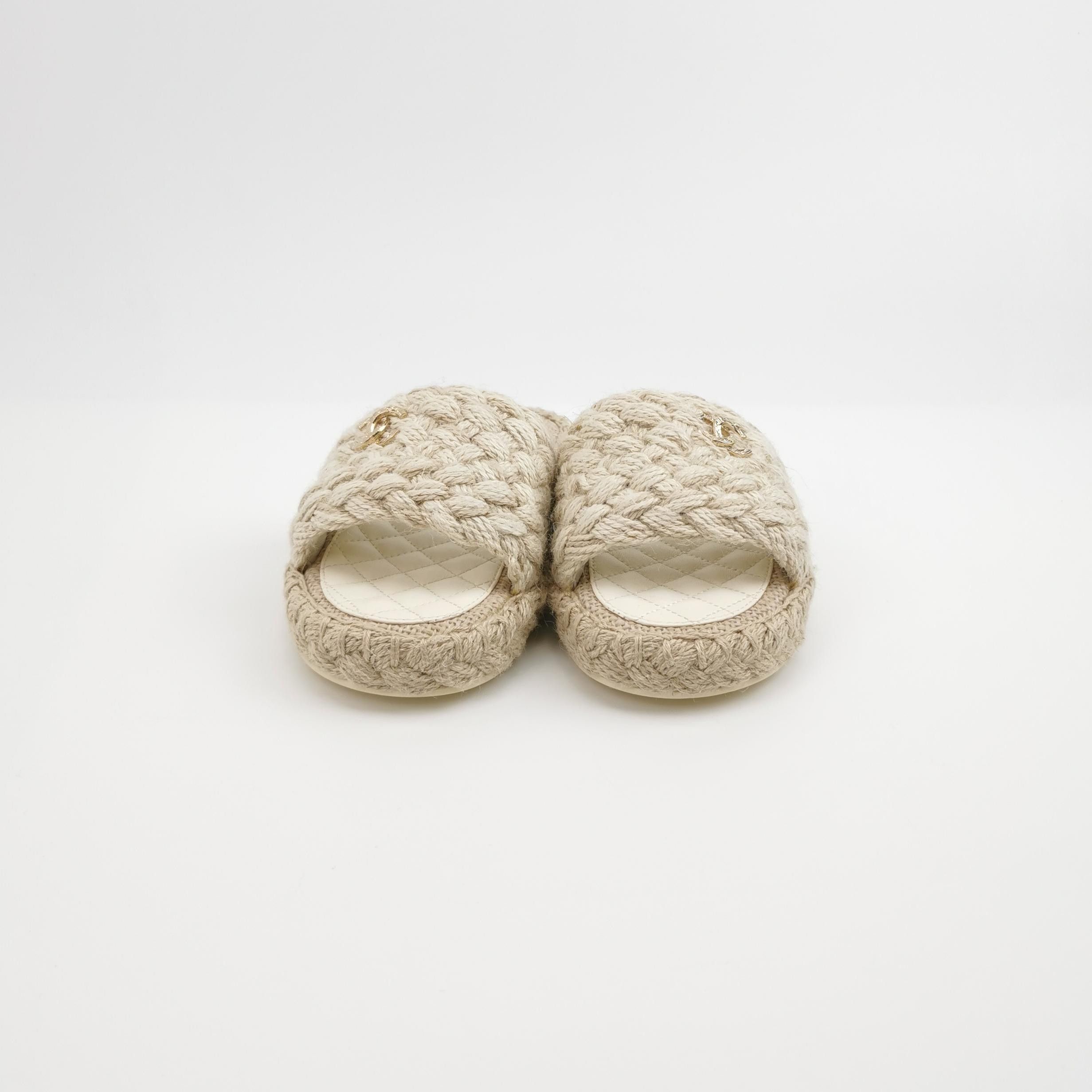 Chanel Chanel Women 6 Sandals Size US 6 / IT 36 - 3 Thumbnail