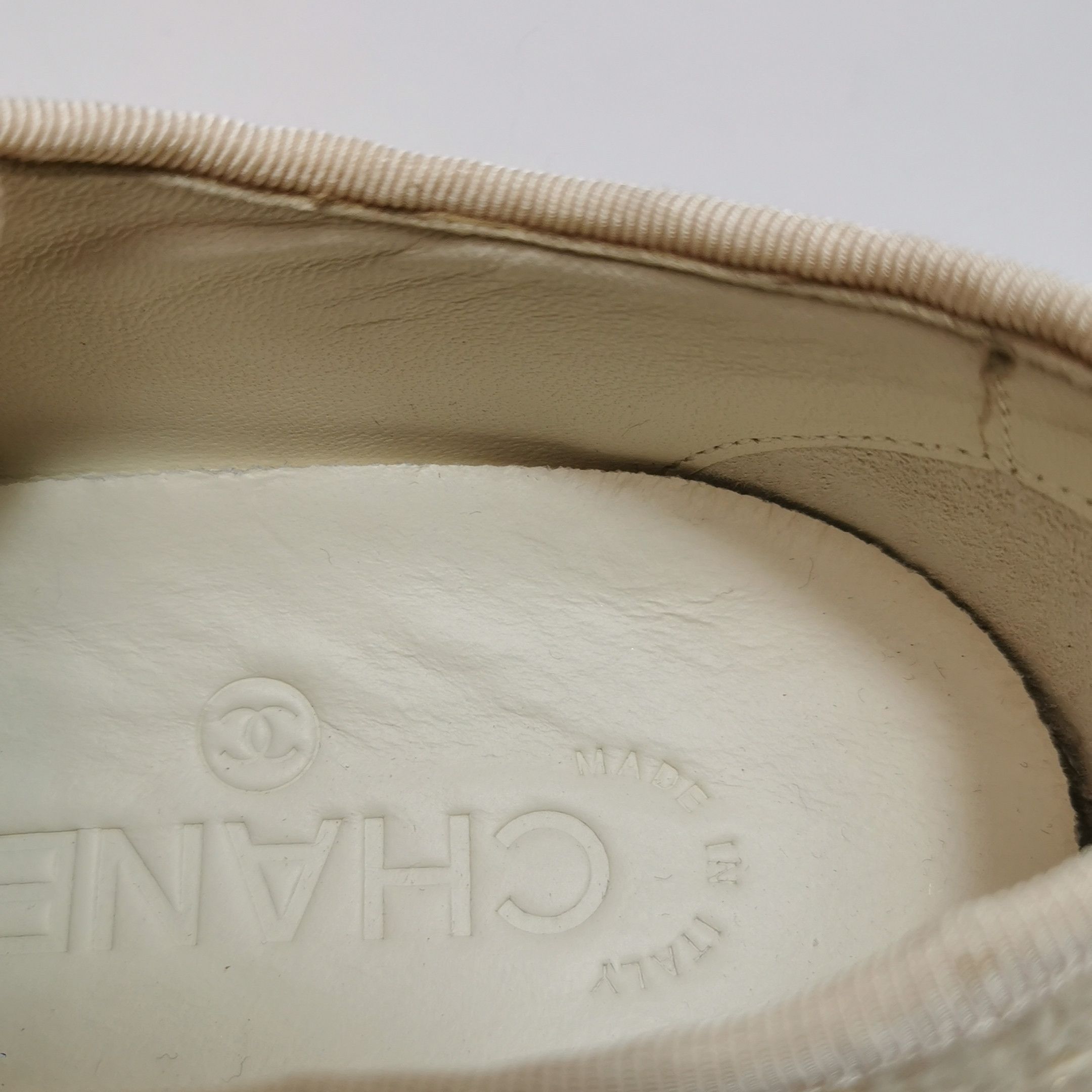 Chanel Chanel Women 5-5 Lowtop Sneakers Size US 5.5 / IT 35.5 - 7 Thumbnail