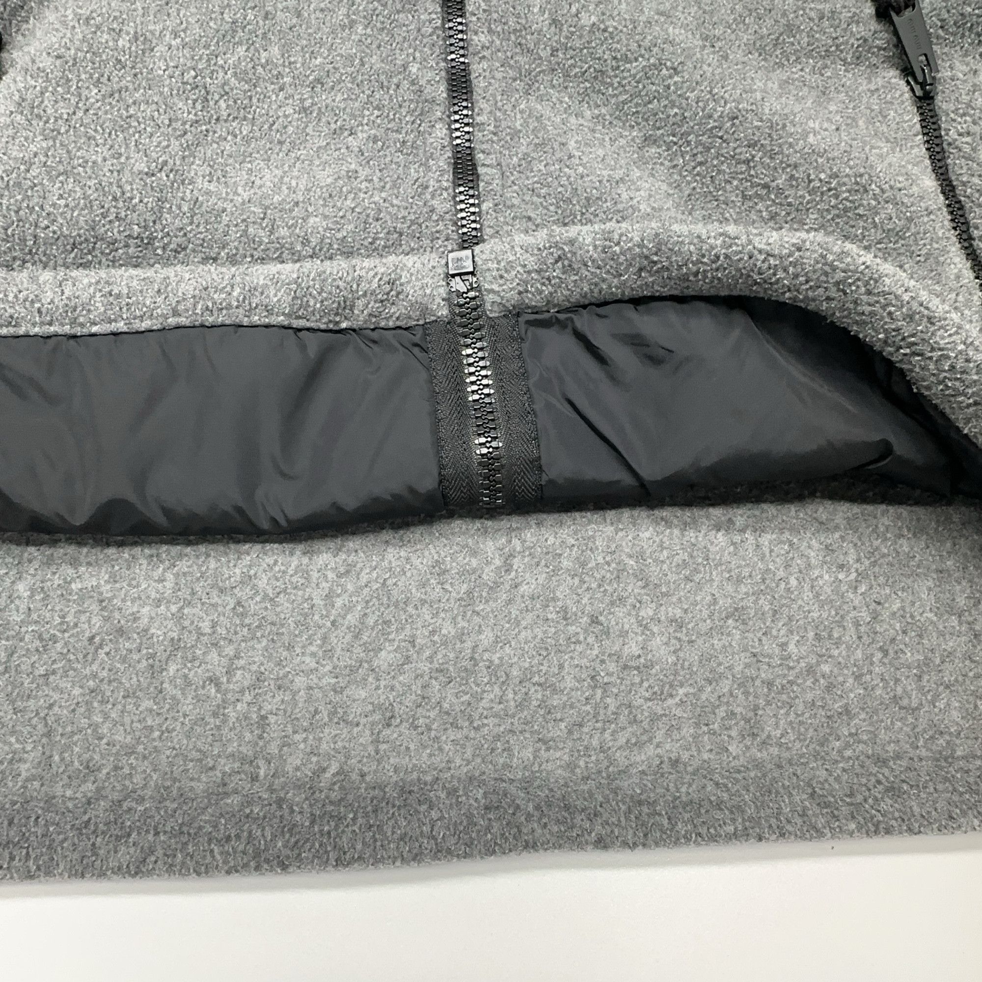 Miu Miu Miu Miu Logo Fleece Vest Size L Size L / US 10 / IT 46 - 8 Thumbnail