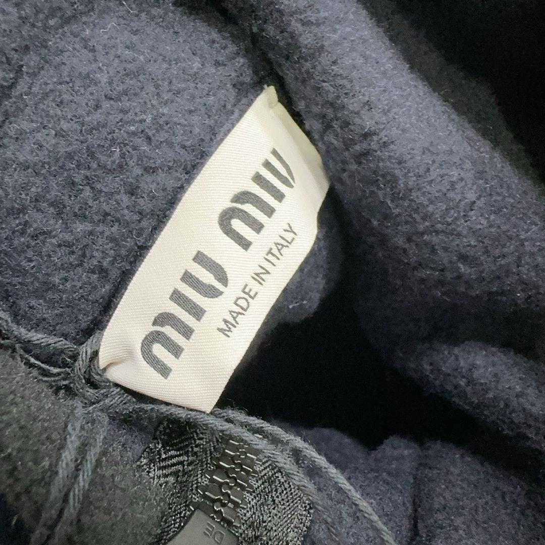 Miu Miu Miu Miu Logo Fleece Hoodie Size L Size L / US 10 / IT 46 - 6 Thumbnail