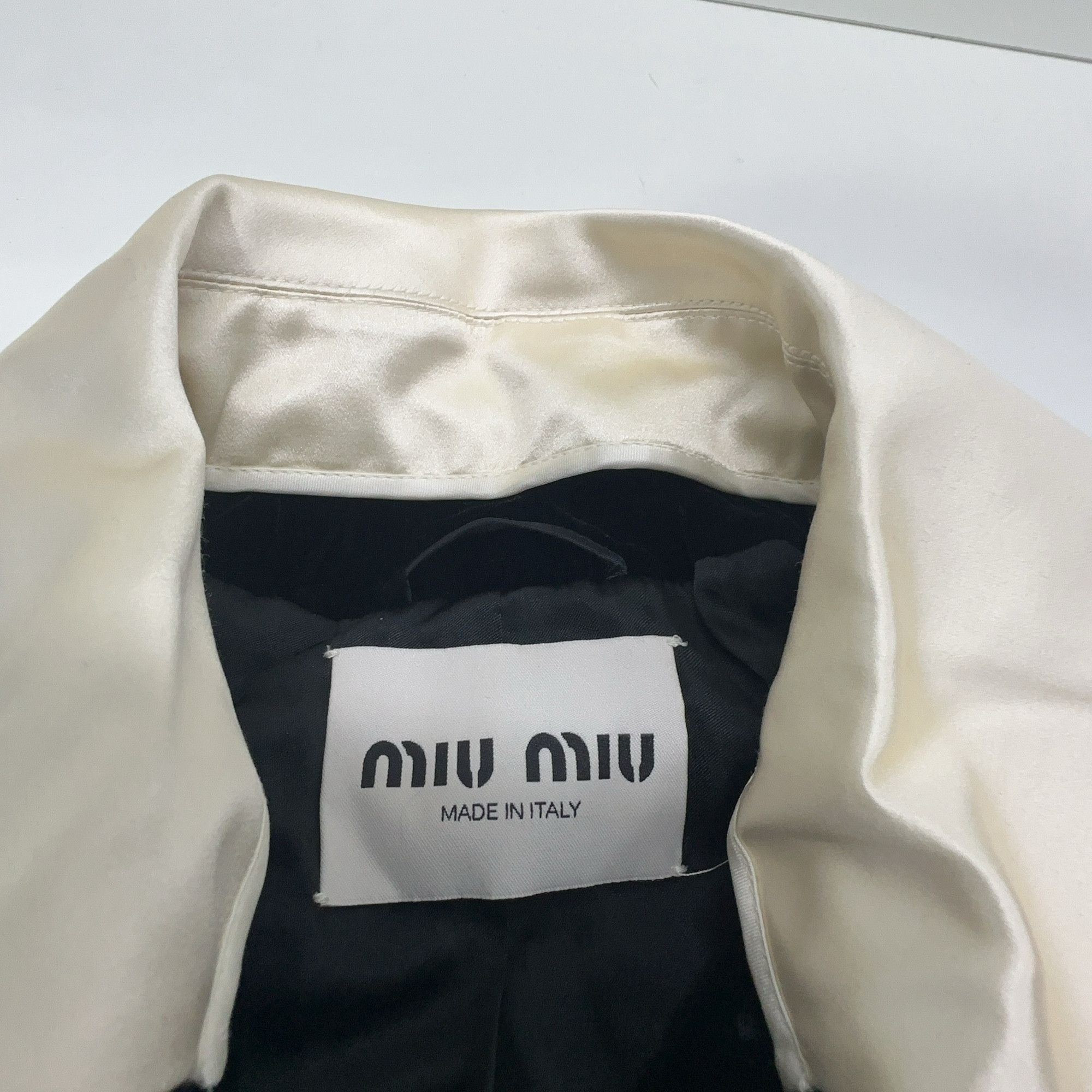 Miu Miu Miu Miu Velvet Contrast Collar Jacket Size 36 Size XS / US 0-2 / IT 36-38 - 5 Thumbnail
