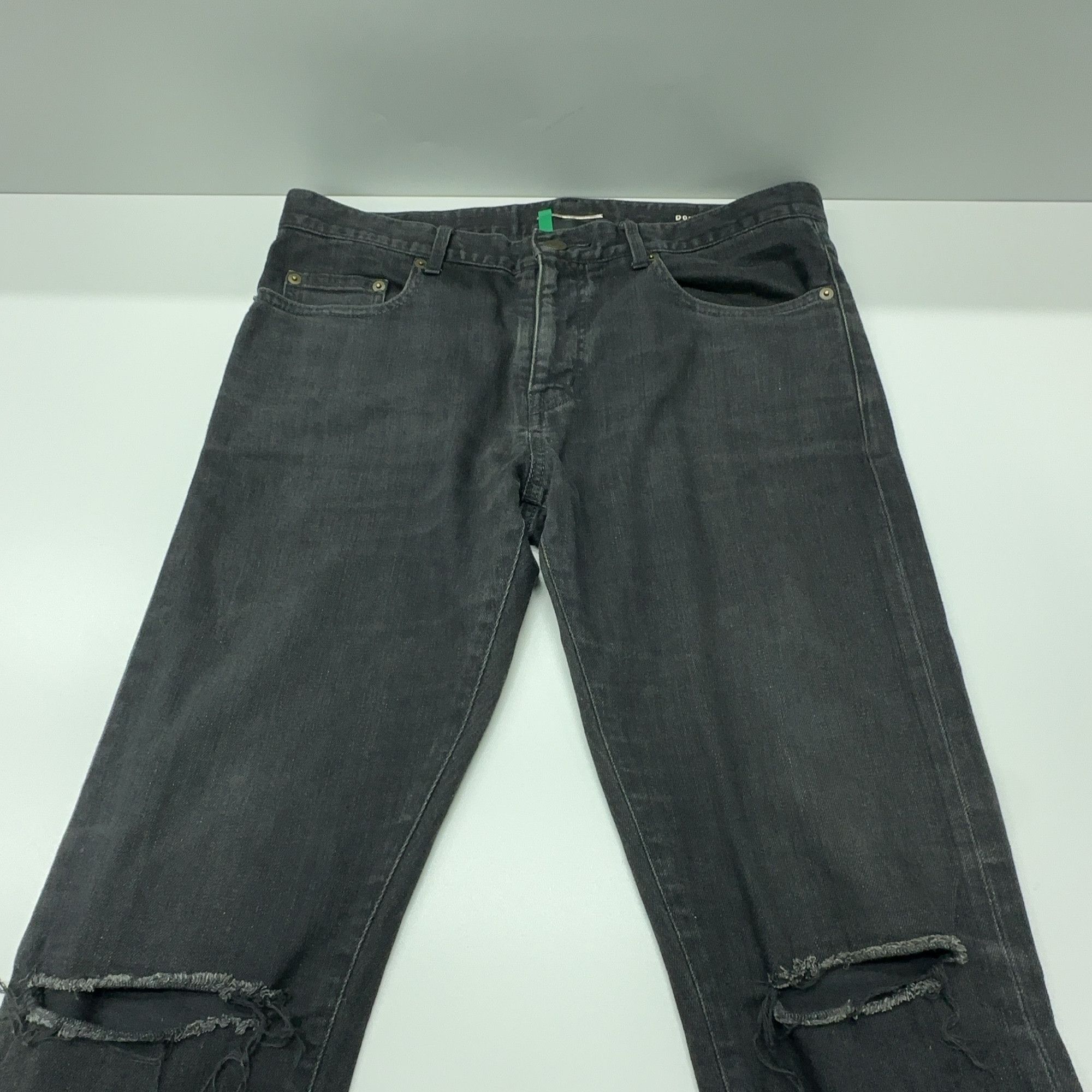 Saint Laurent Paris Saint Laurent D02 Distressed Jeans Size 31 Size US 31 - 6 Thumbnail