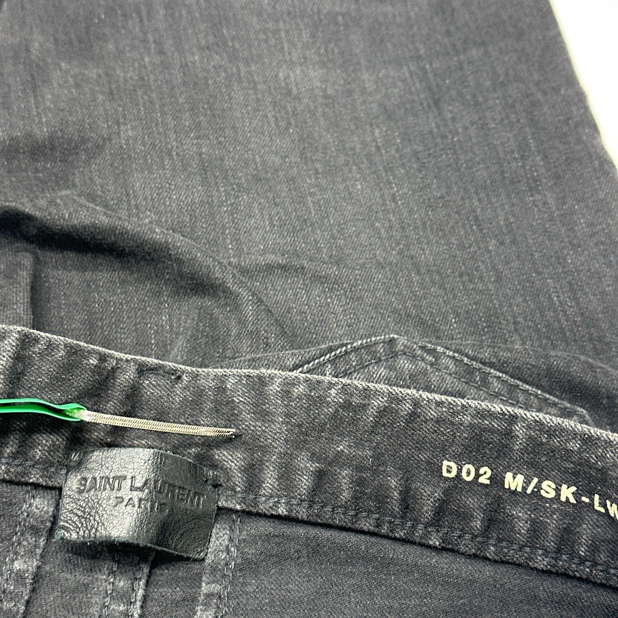 Saint Laurent Paris Saint Laurent D02 Distressed Jeans Size 31 Size US 31 - 3 Thumbnail