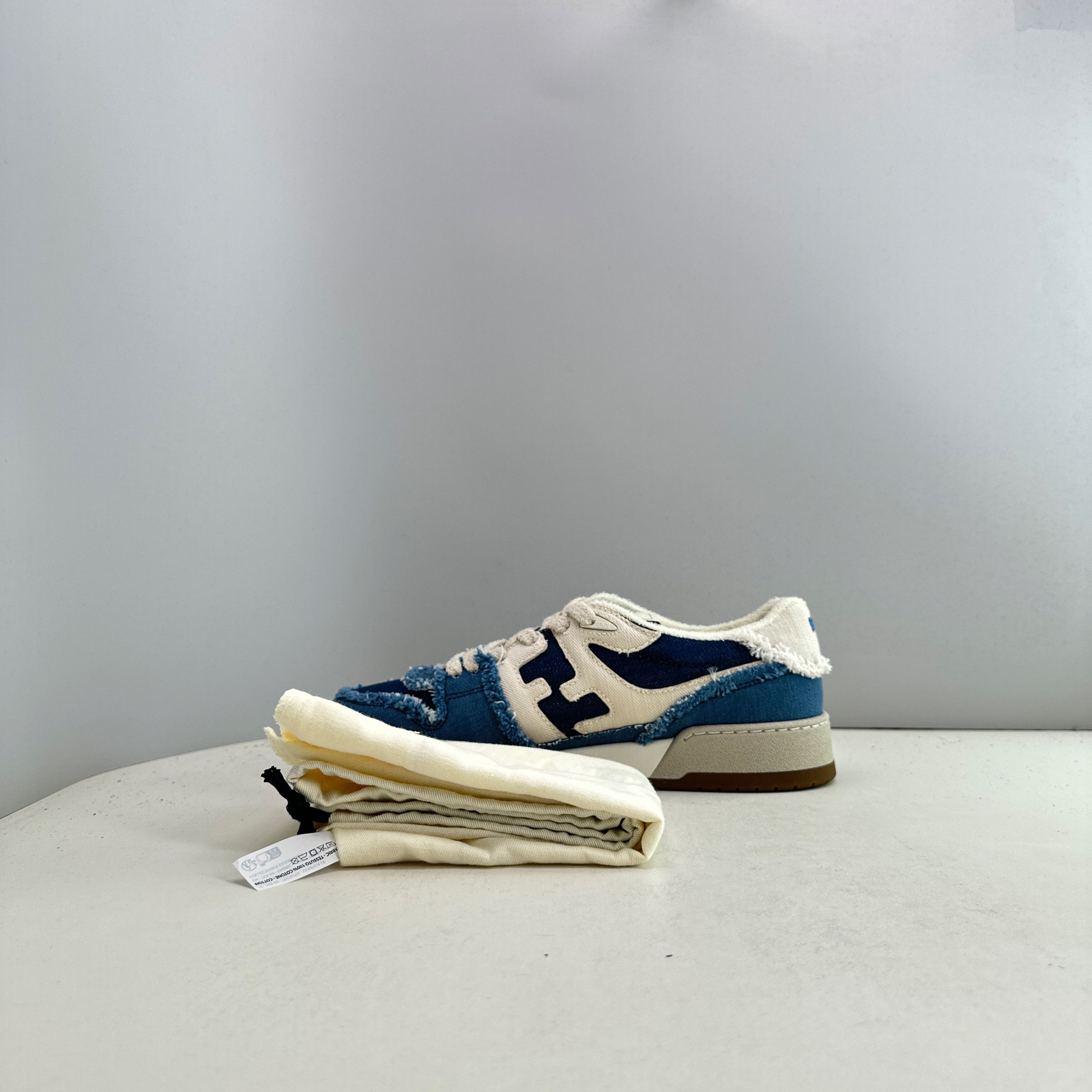 Fendi Fendi Match Frayed Denim Low-Top Sneakers Size 7 Size US 7 / EU 40 - 10 Thumbnail