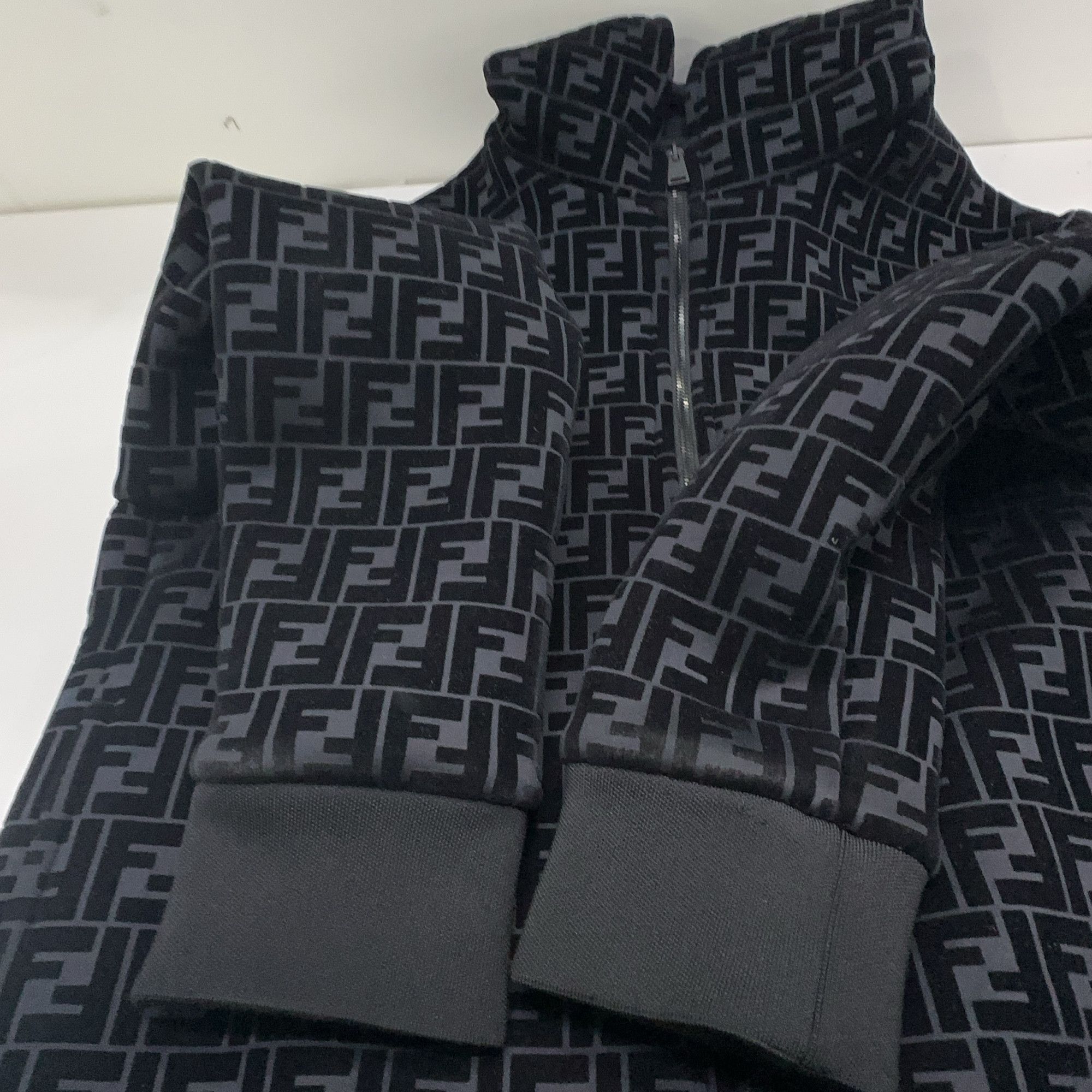 Fendi Fendi FF Logo Zip-Up Hoodie Size M Size US M / EU 48-50 / 2 - 8 Thumbnail