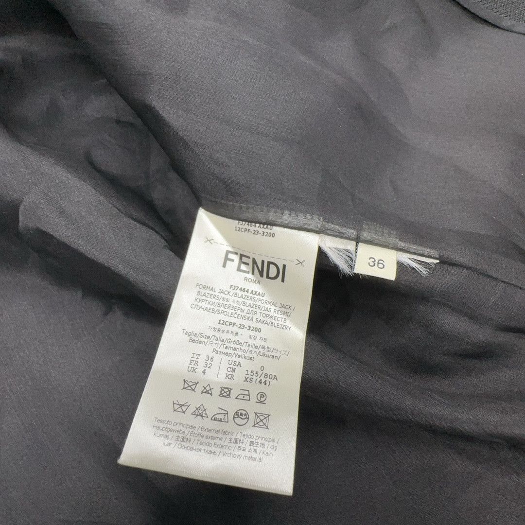 Fendi Fendi Wool Crepe Bolero Jacket Size 36 Size XS / US 0-2 / IT 36-38 - 5 Thumbnail