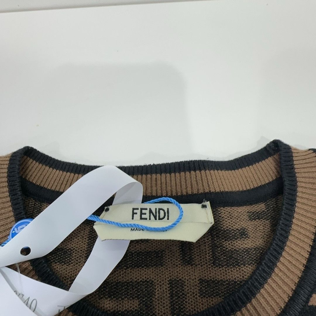 Fendi Fendi FF Pattern Crewneck Sweater Size 40 Size S / US 4 / IT 40 - 8 Thumbnail