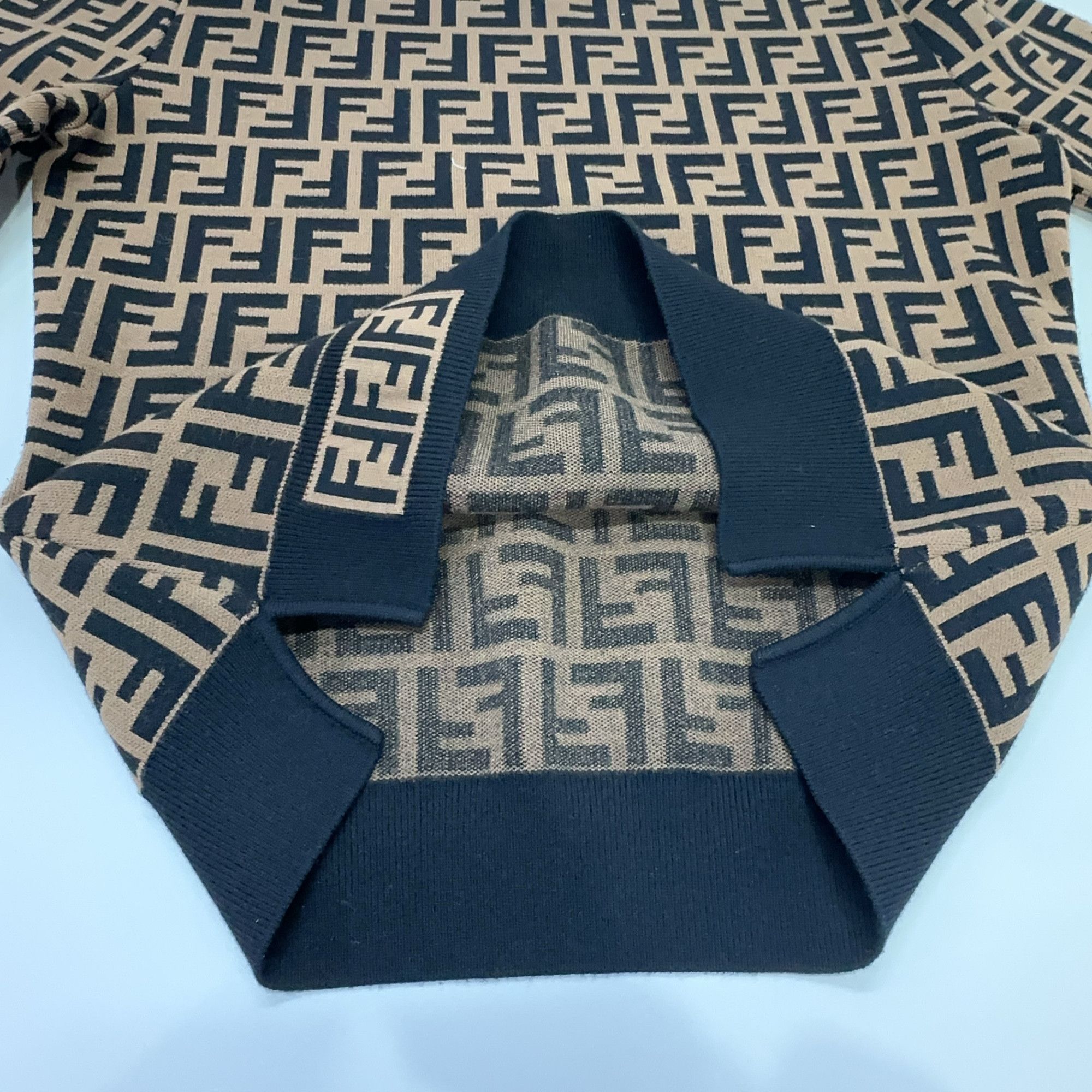 Fendi Fendi FF Pattern Crewneck Sweater Size 40 Size S / US 4 / IT 40 - 16 Thumbnail