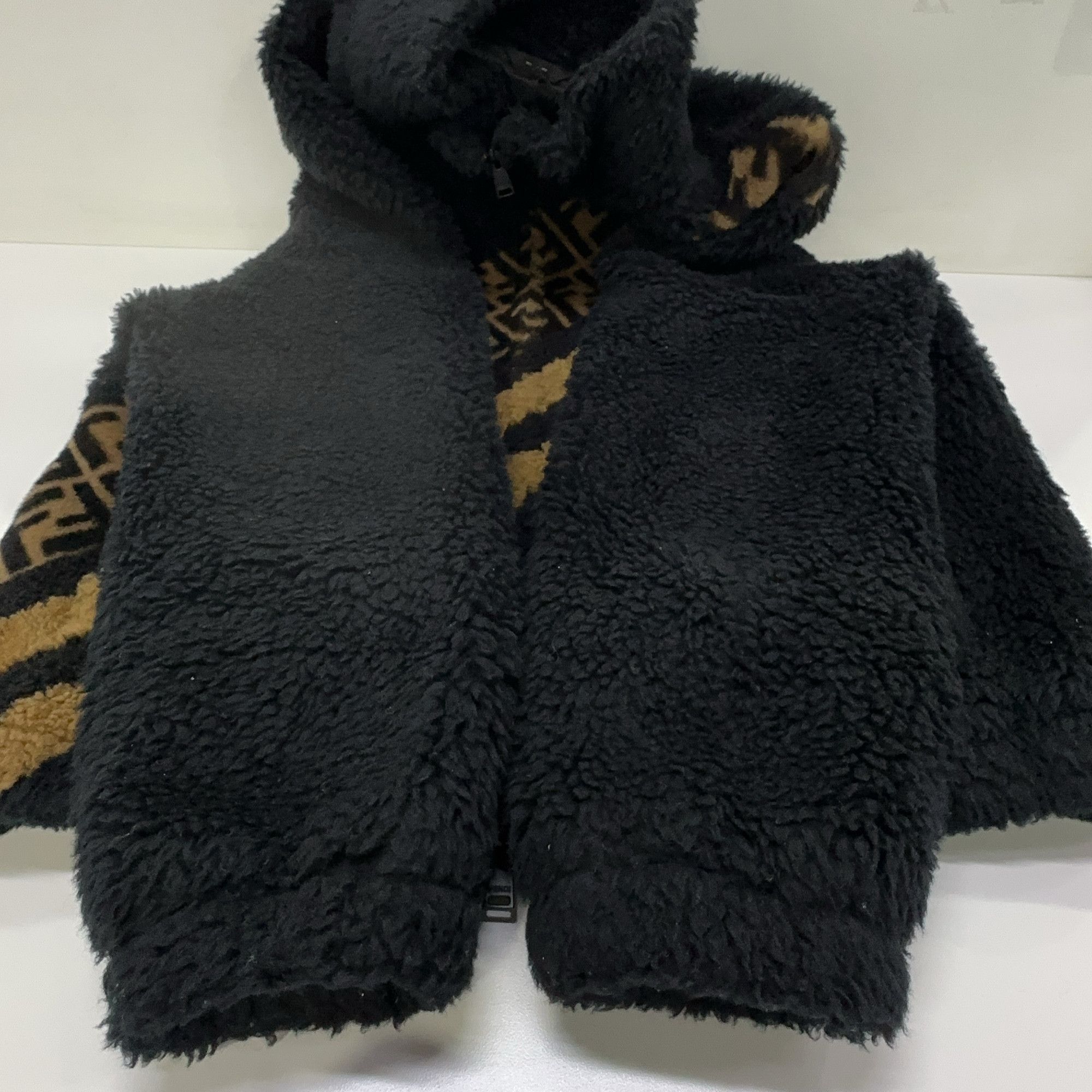 Fendi Fendi FF Logo Fleece Jacket Size 46 Size US S / EU 44-46 / 1 - 9 Thumbnail