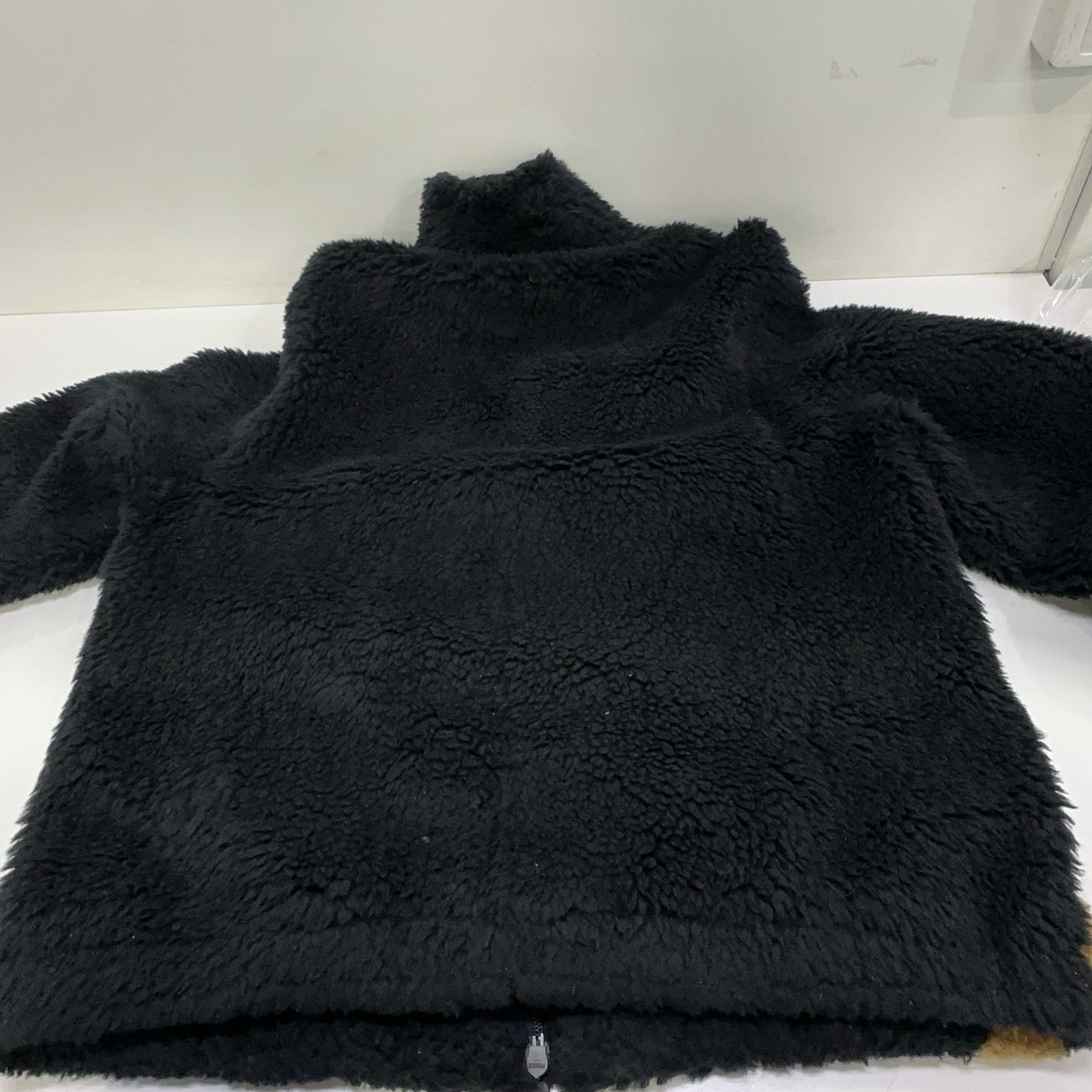 Fendi Fendi FF Logo Fleece Jacket Size 46 Size US S / EU 44-46 / 1 - 11 Thumbnail