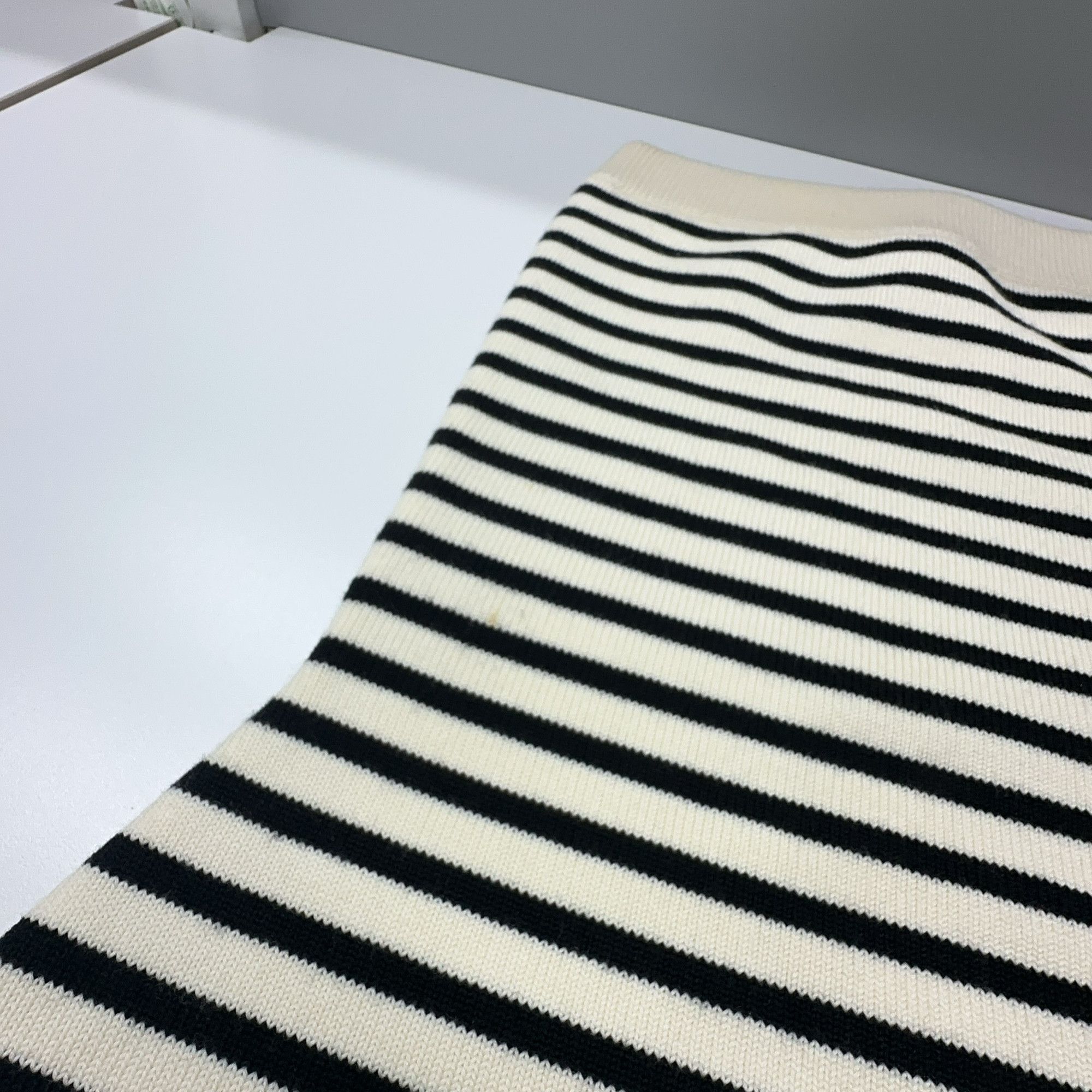 Celine Celine Striped Knit Tank Top XS Size XS / US 0-2 / IT 36-38 - 7 Thumbnail