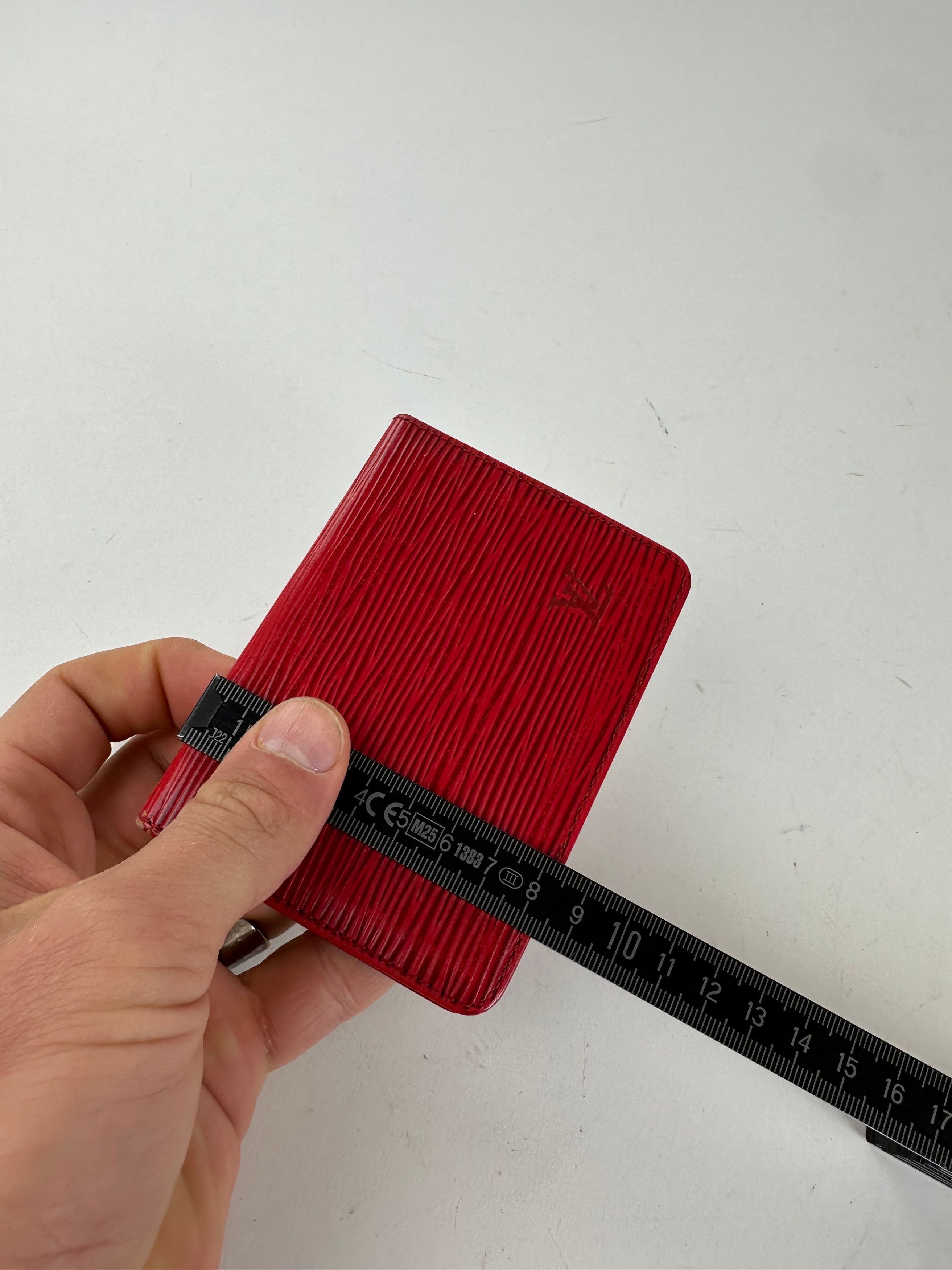 Louis Vuitton Vintage Epi Leather Card Holder Red Size ONE SIZE - 8 Thumbnail