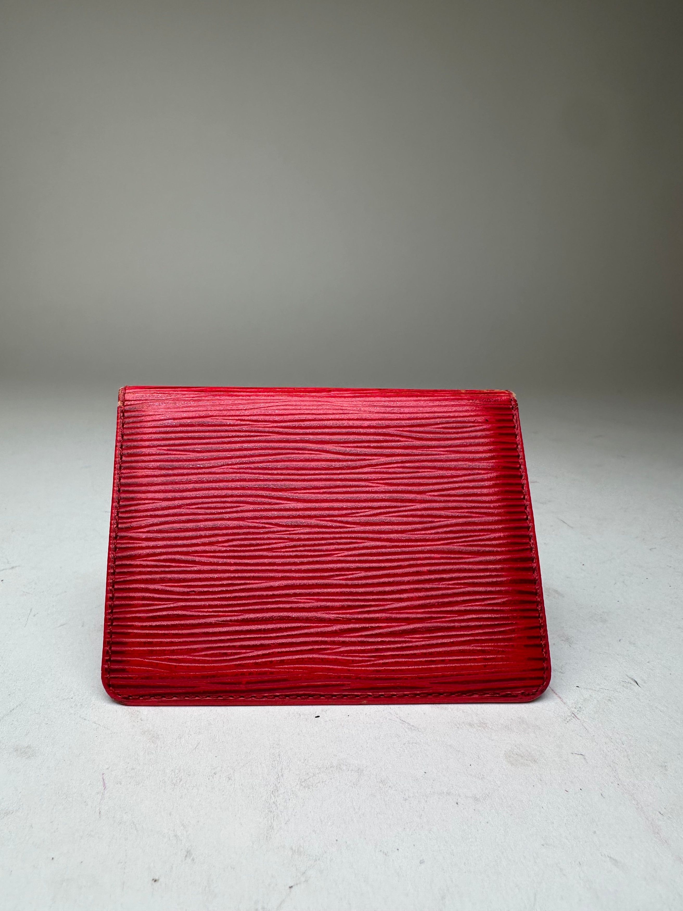 Louis Vuitton Vintage Epi Leather Card Holder Red Size ONE SIZE - 2 Thumbnail