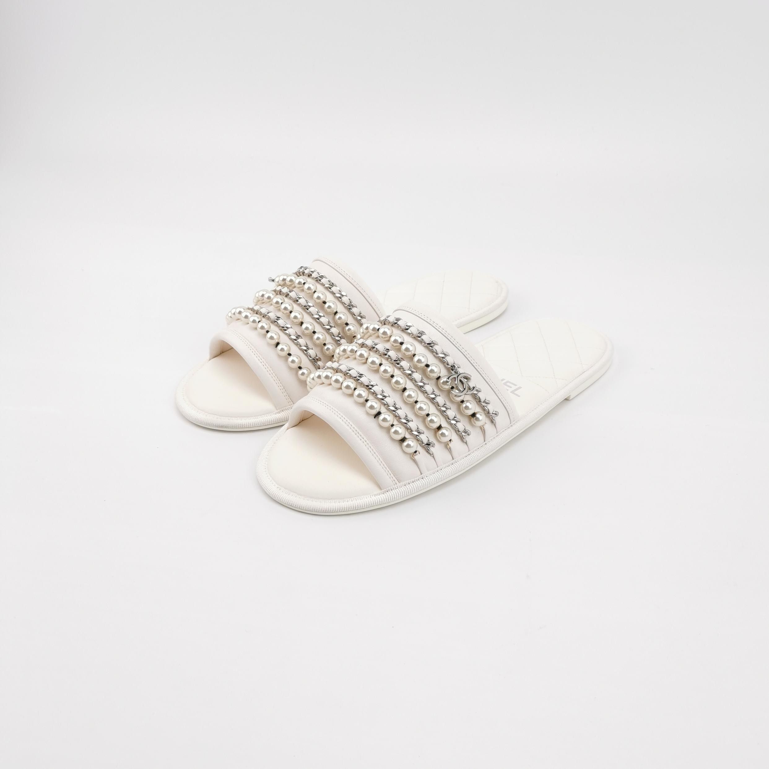 Chanel Chanel Women 7 Sandals Size US 7 / IT 37 - 2 Thumbnail