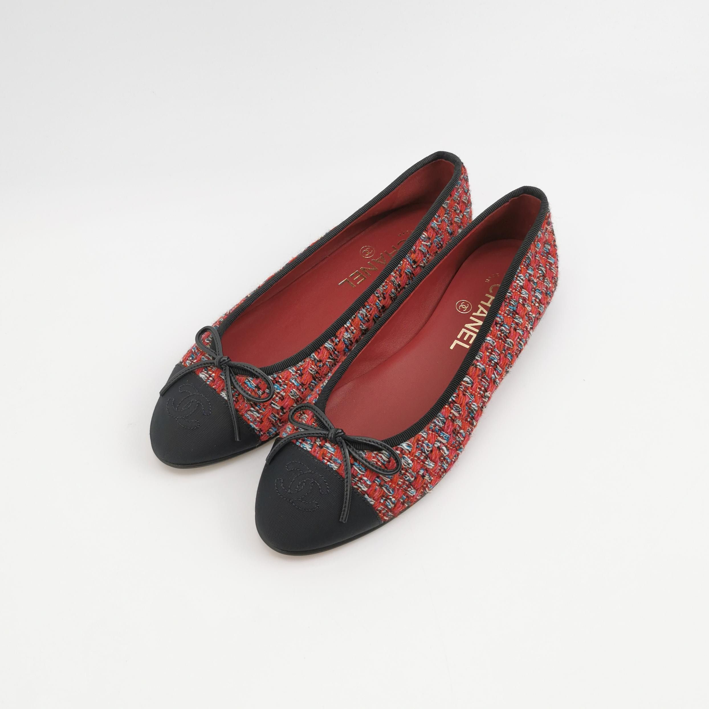 Chanel Chanel Women 7 Flats Size US 7 / IT 37 - 2 Thumbnail
