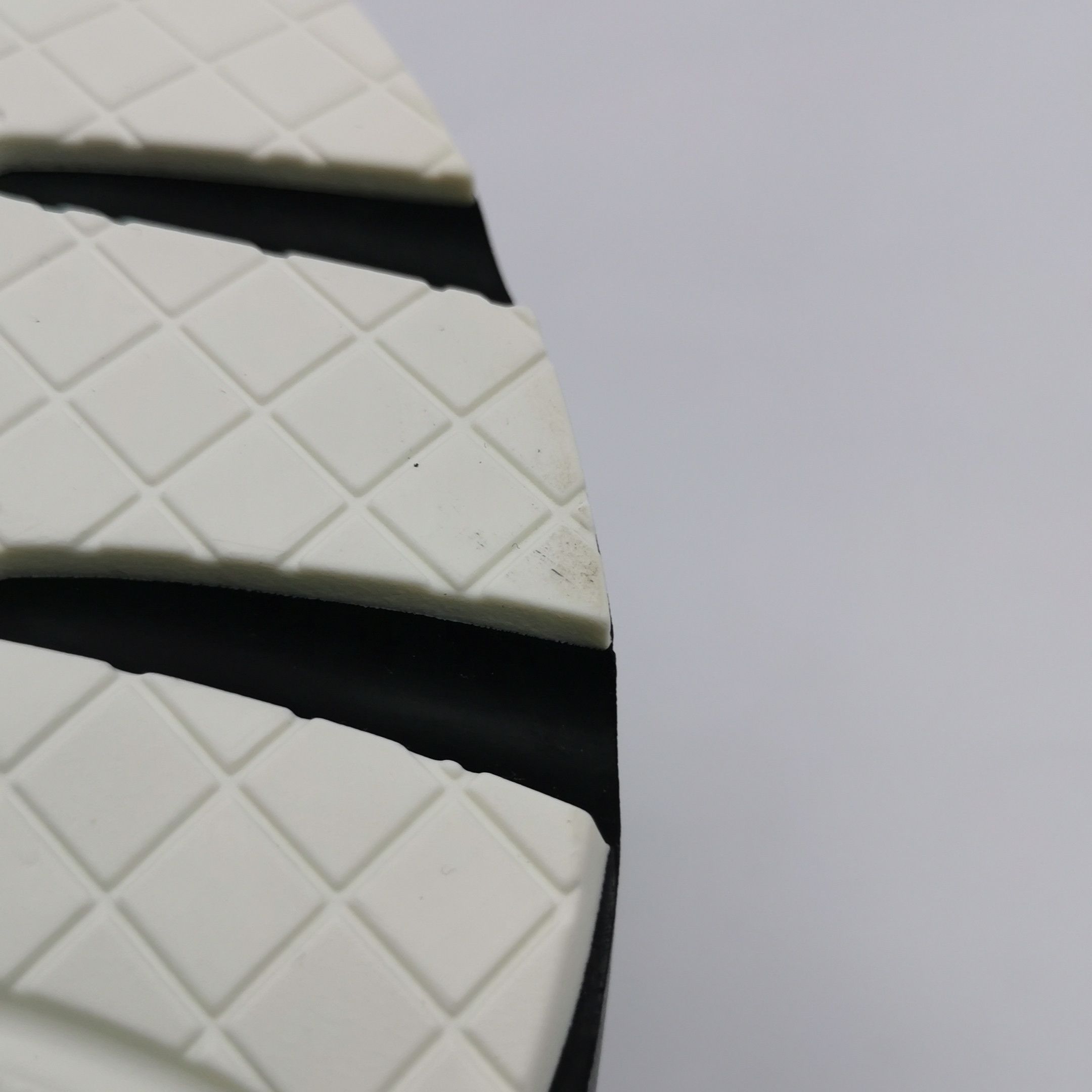 Chanel Chanel Women 5-5 Lowtop Sneakers Size US 5.5 / IT 35.5 - 9 Thumbnail