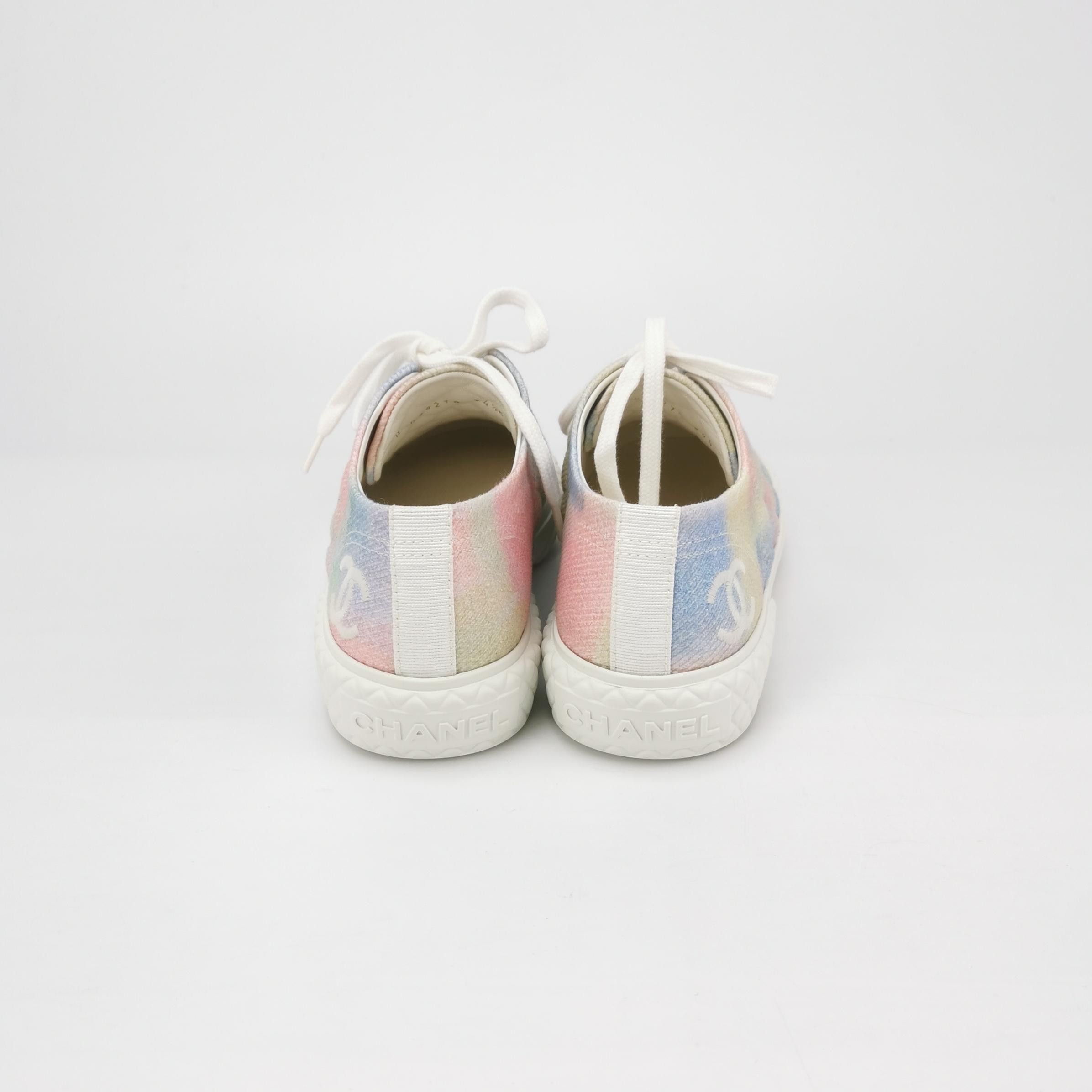 Chanel Chanel Women it_34-5 Lowtop Sneakers Size US 4.5 / IT 34.5 - 4 Thumbnail