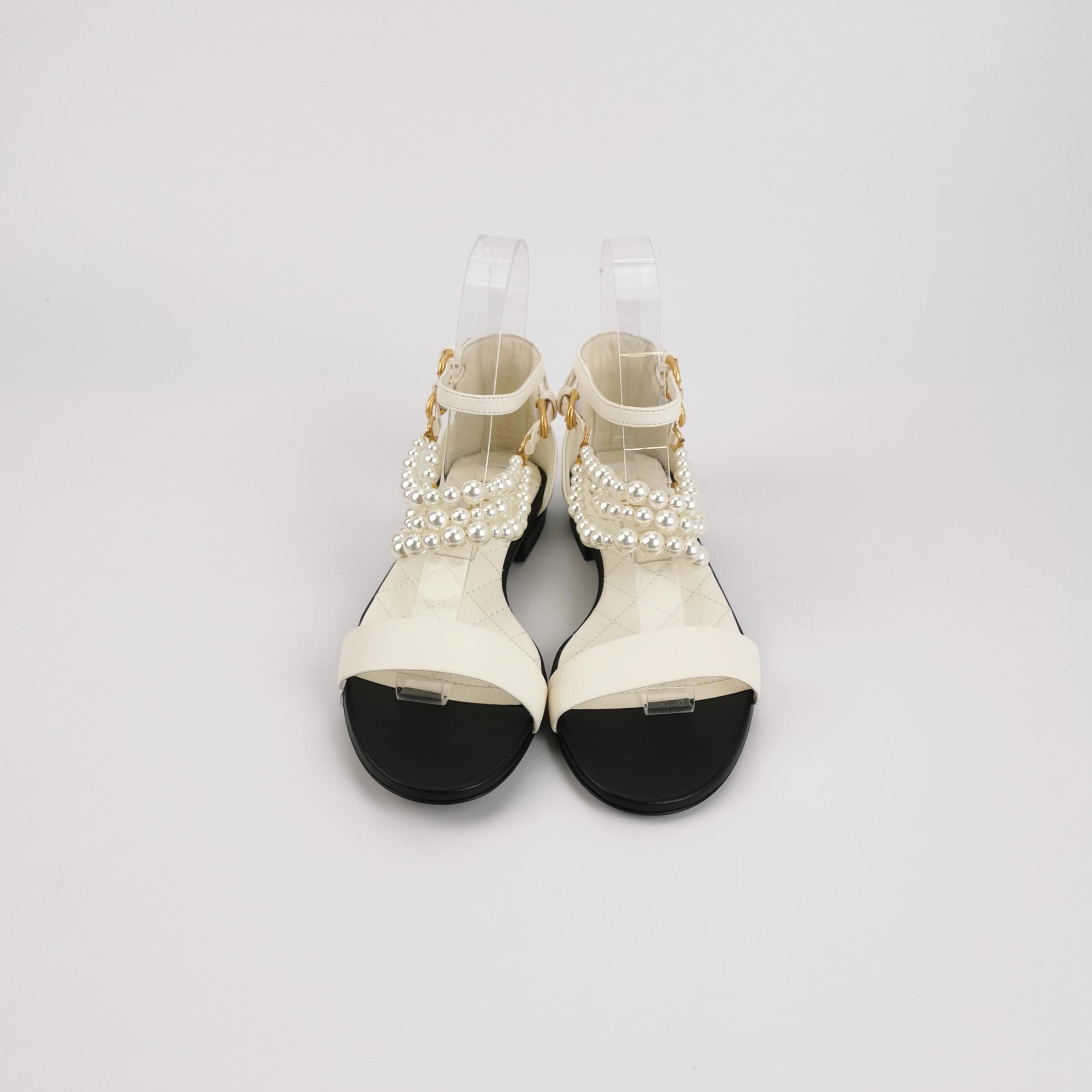 Chanel Chanel Women 6 Flats Size US 6 / IT 36 - 3 Thumbnail