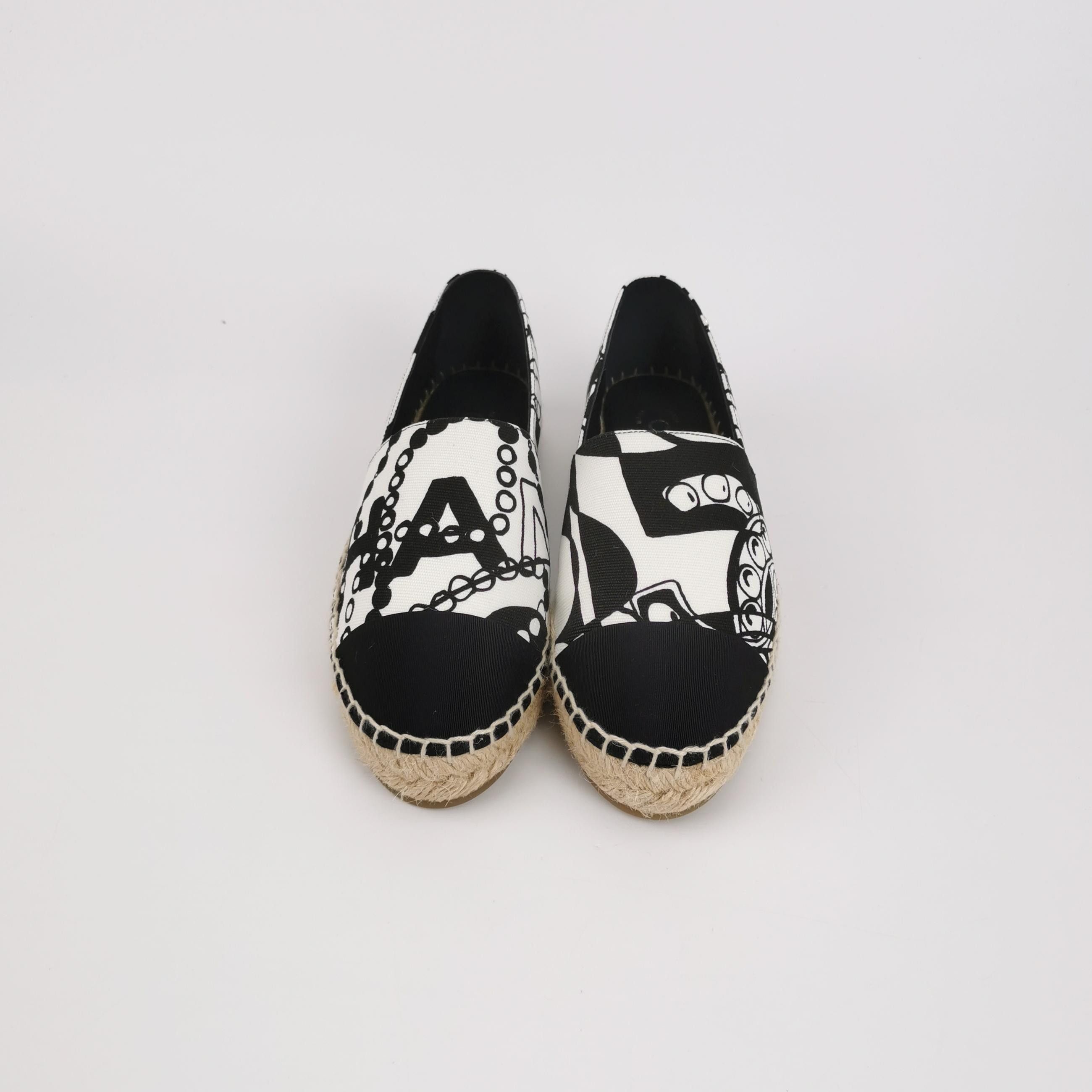 Chanel Chanel Women 7 Flats Size US 7 / IT 37 - 3 Thumbnail