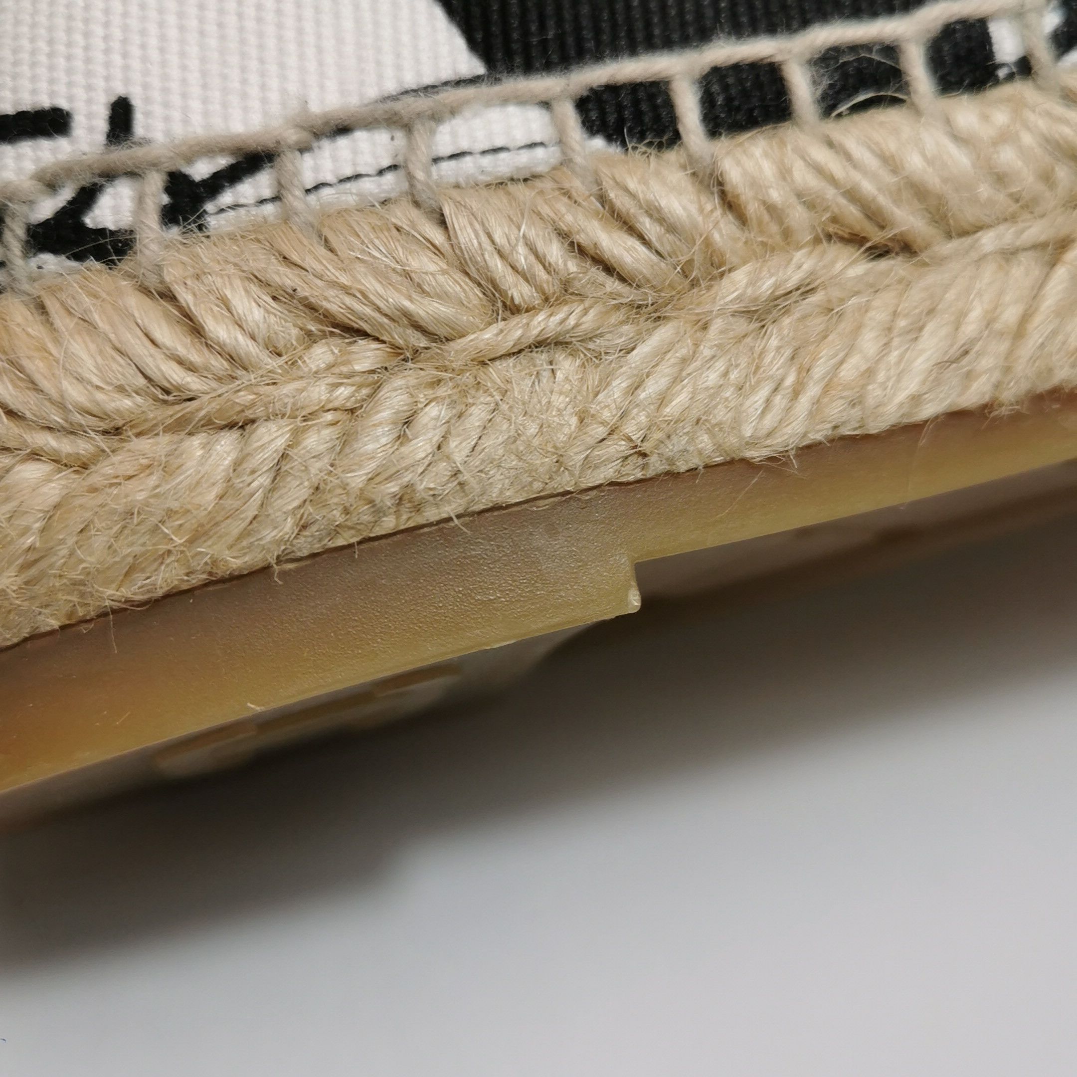 Chanel Chanel Women 7 Flats Size US 7 / IT 37 - 7 Thumbnail