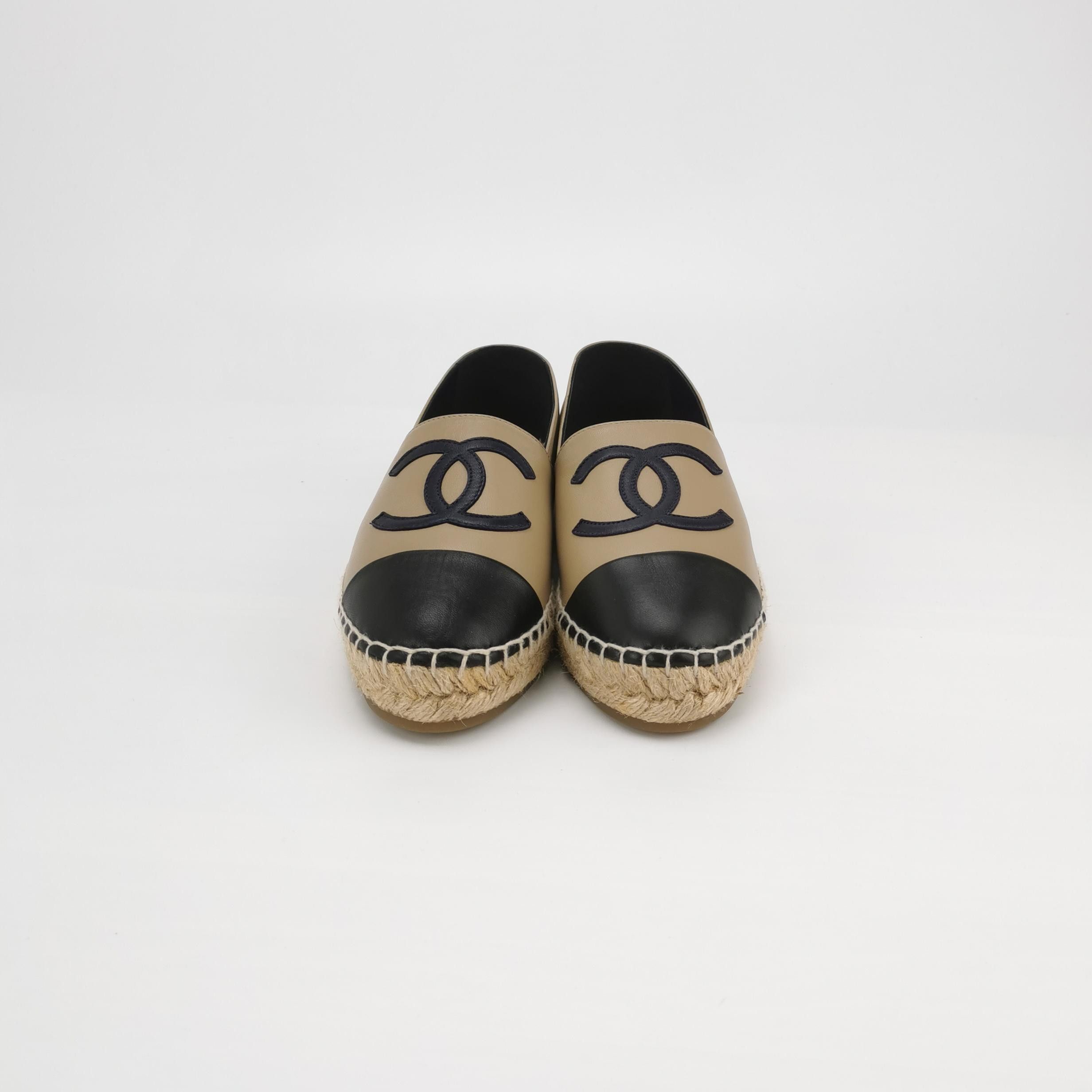 Chanel Chanel Women 7 Flats Size US 7 / IT 37 - 3 Thumbnail