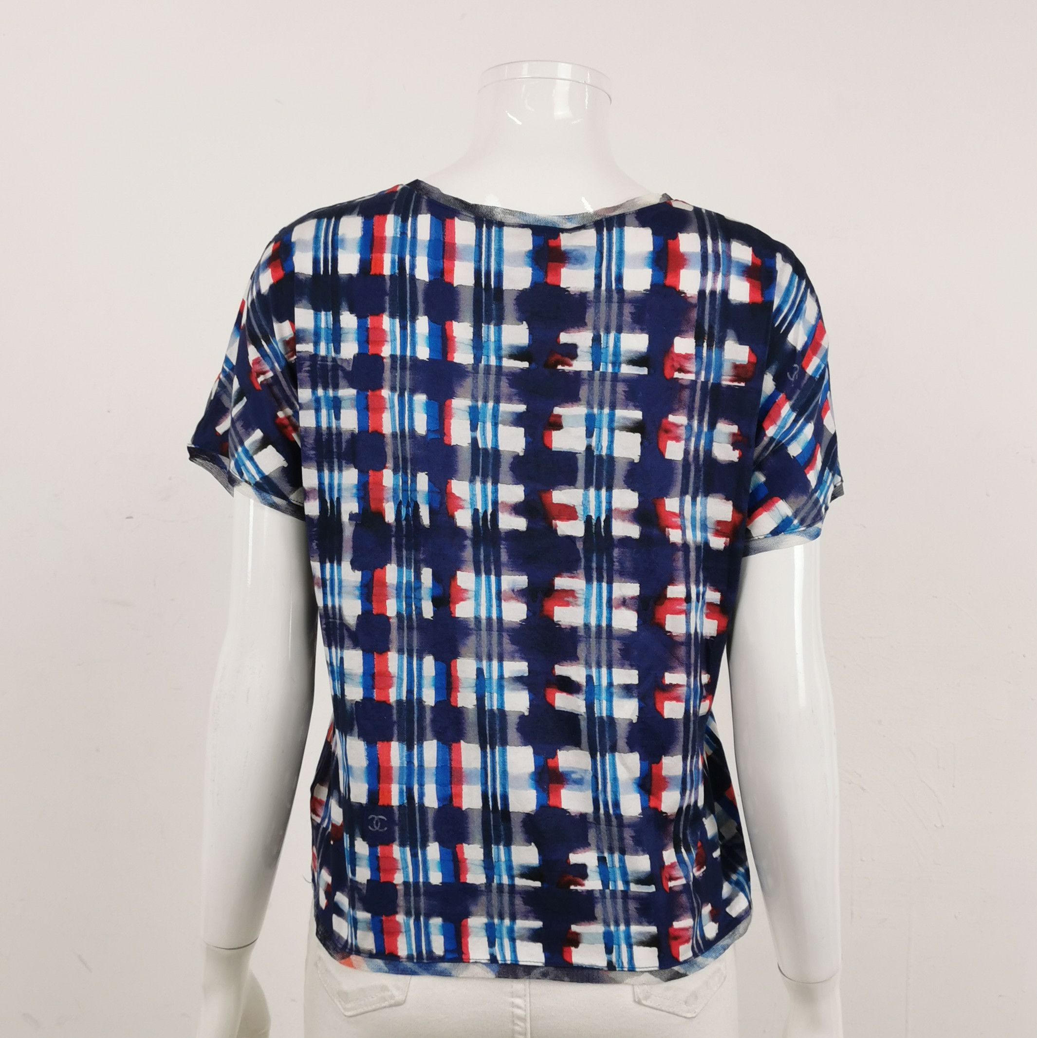 Chanel Chanel Women it_36 Short Sleeve Shirts Size XS / US 0-2 / IT 36-38 - 2 Thumbnail