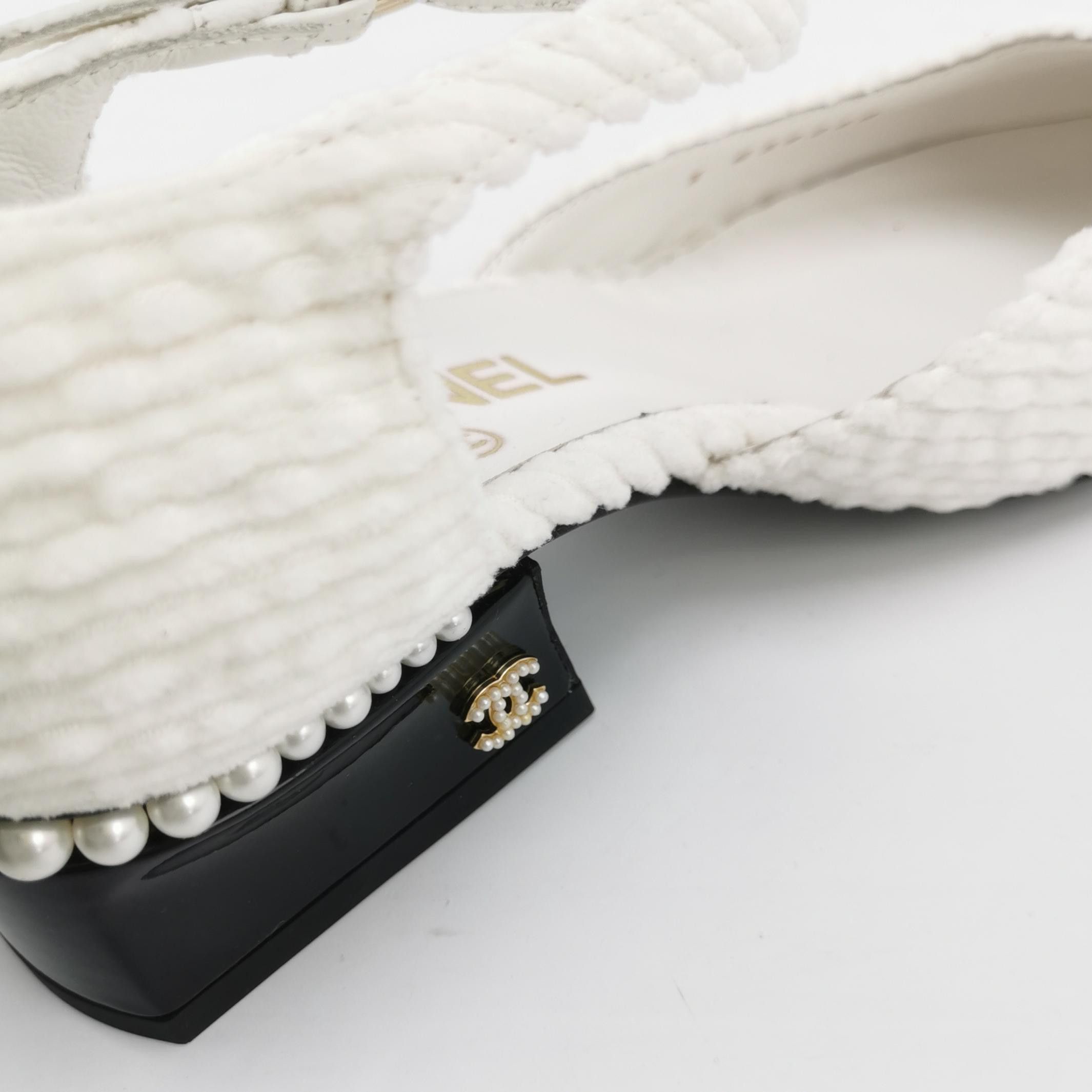 Chanel Chanel Women 6 Flats Size US 6 / IT 36 - 6 Thumbnail