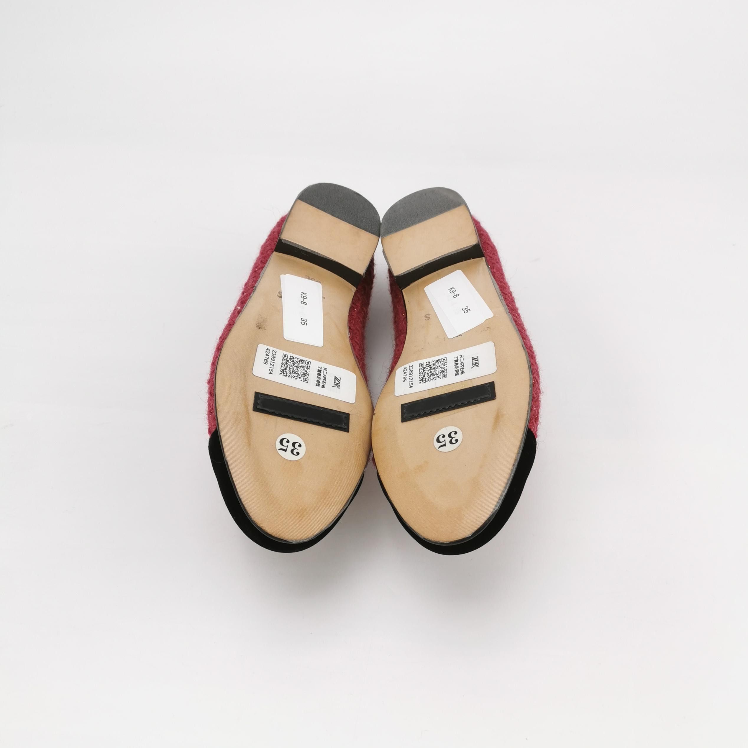 Chanel Chanel Women 5 Flats Size US 5 / IT 35 - 5 Thumbnail